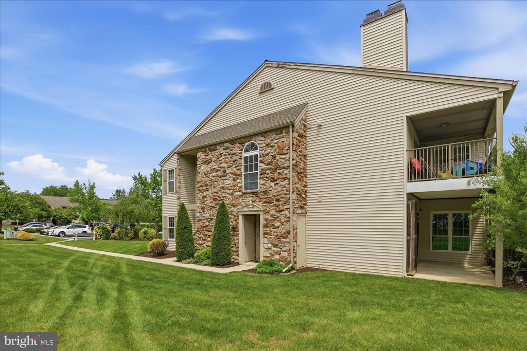 Photo of 223 Greenview Drive, LANCASTER, PA 17601 (MLS # PALA2088964)