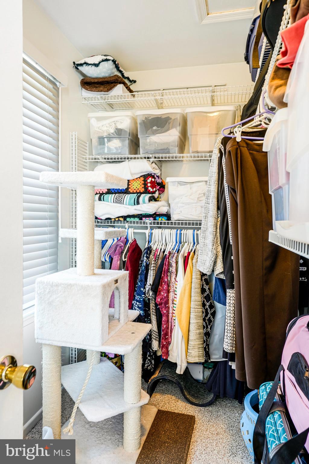 LAKE BRADDOCK - Residential