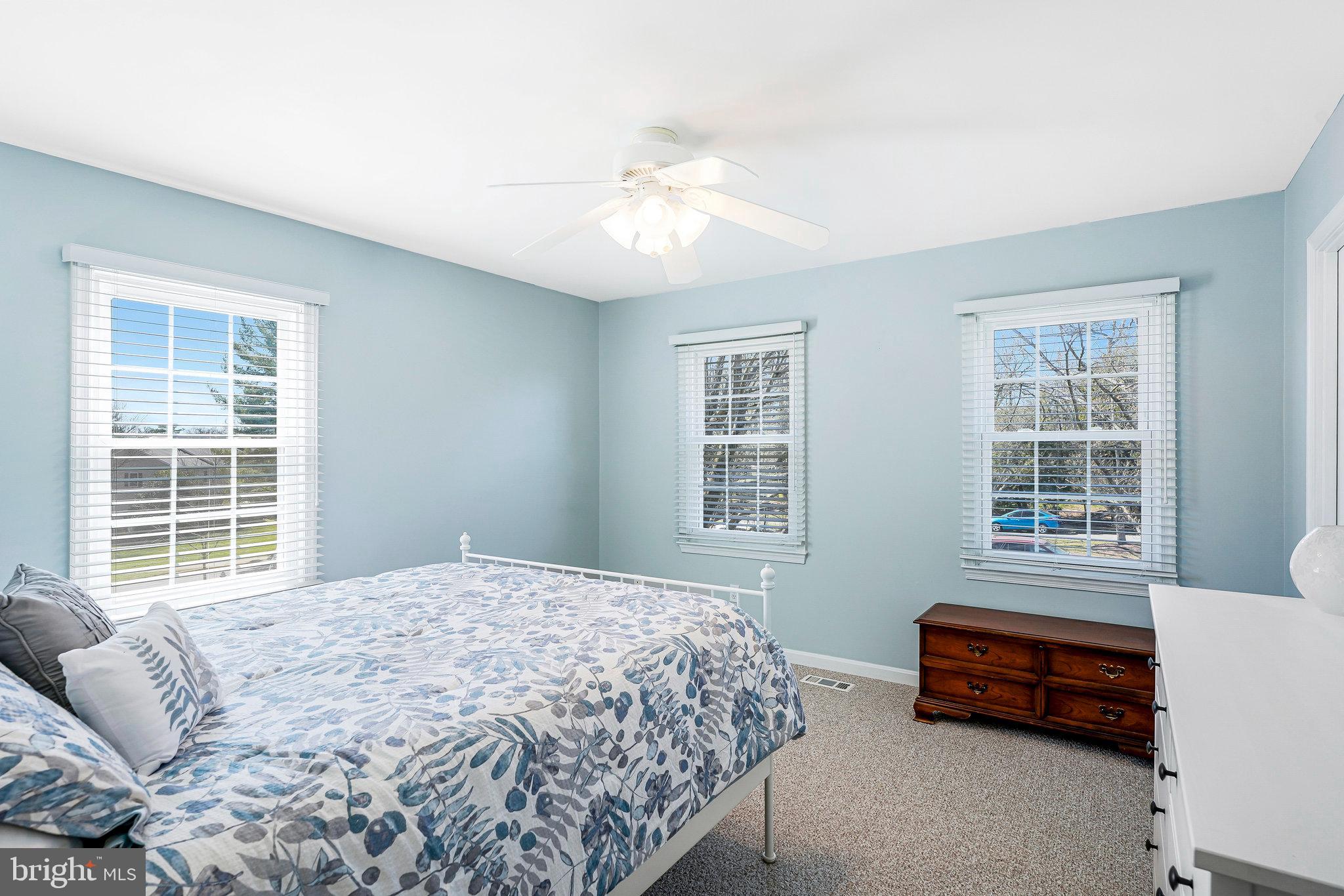 LAKE BRADDOCK - Residential