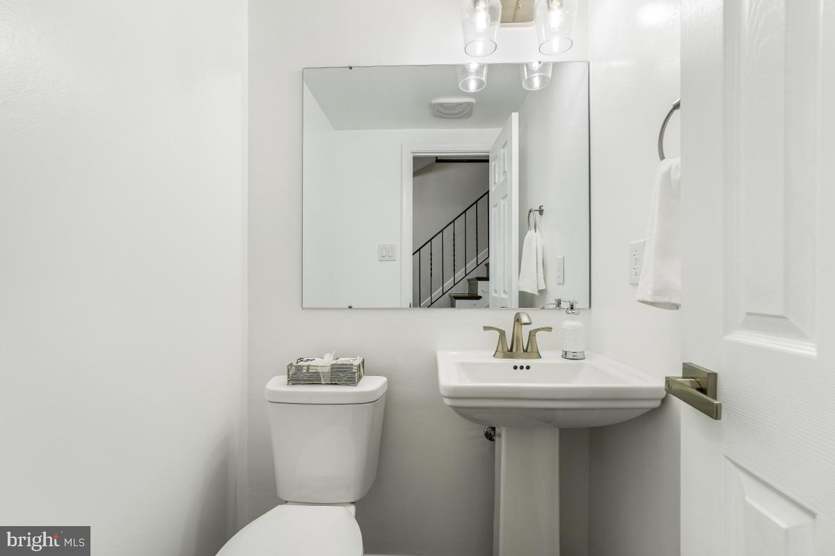 POTOMAC WOODS - Residential