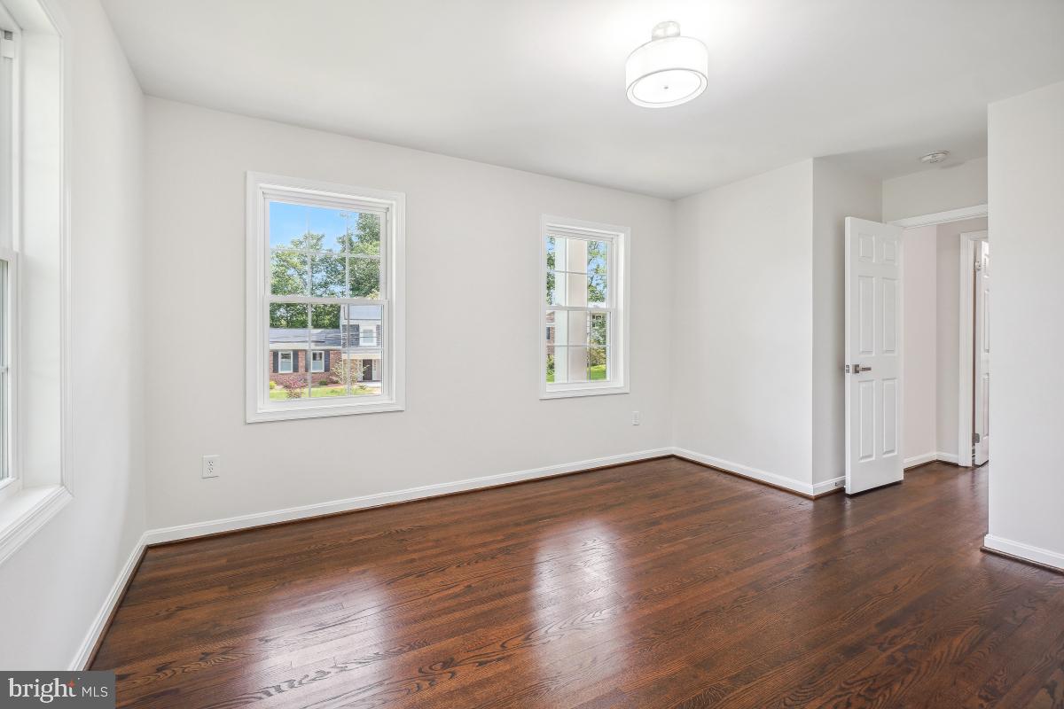 POTOMAC WOODS - Residential