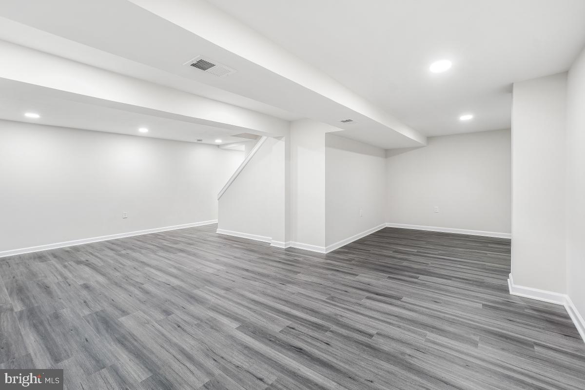 POTOMAC WOODS - Residential