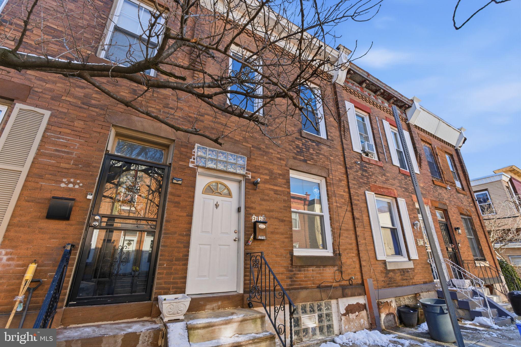 STRAWBERRY MANSION - Residential