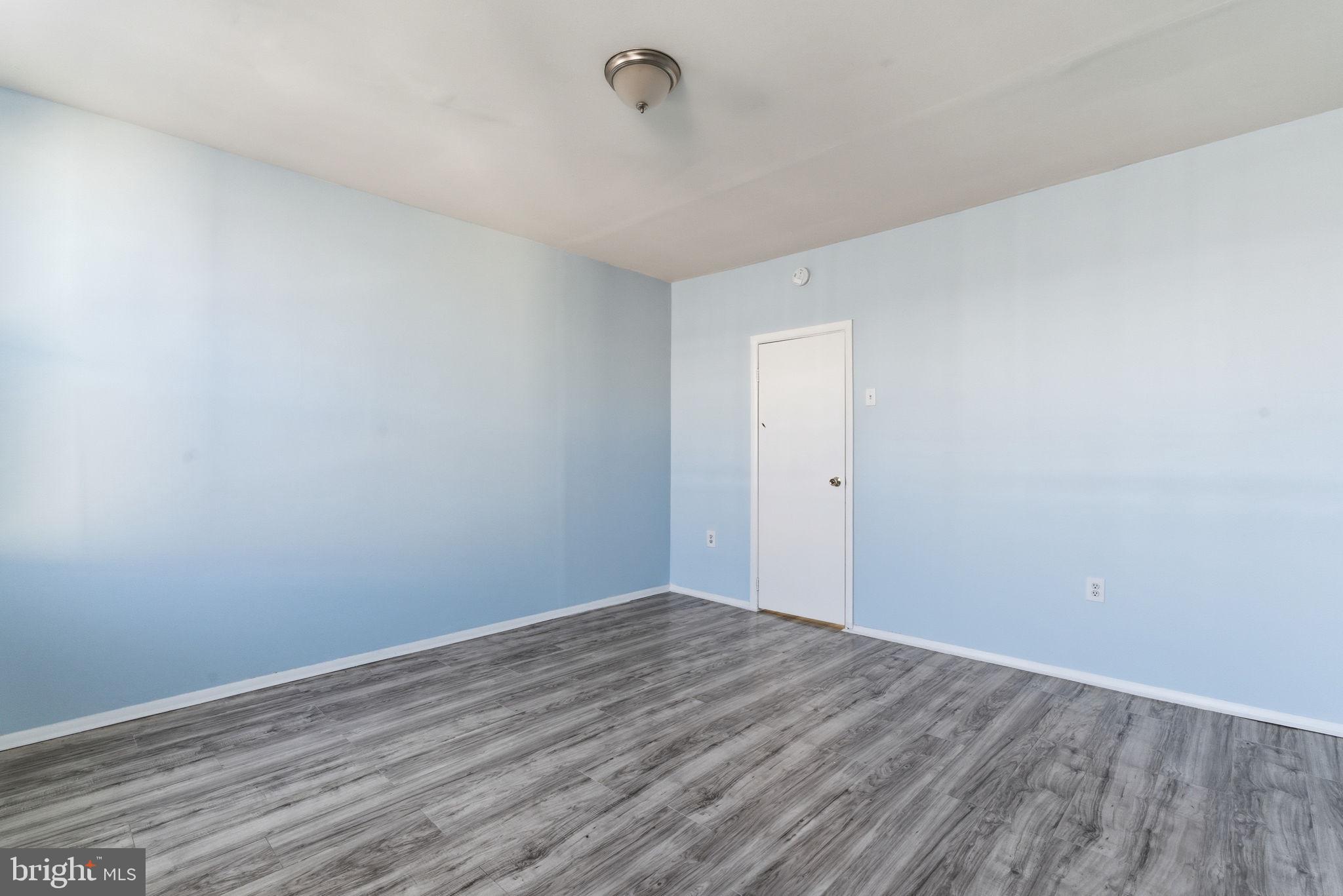 STRAWBERRY MANSION - Residential