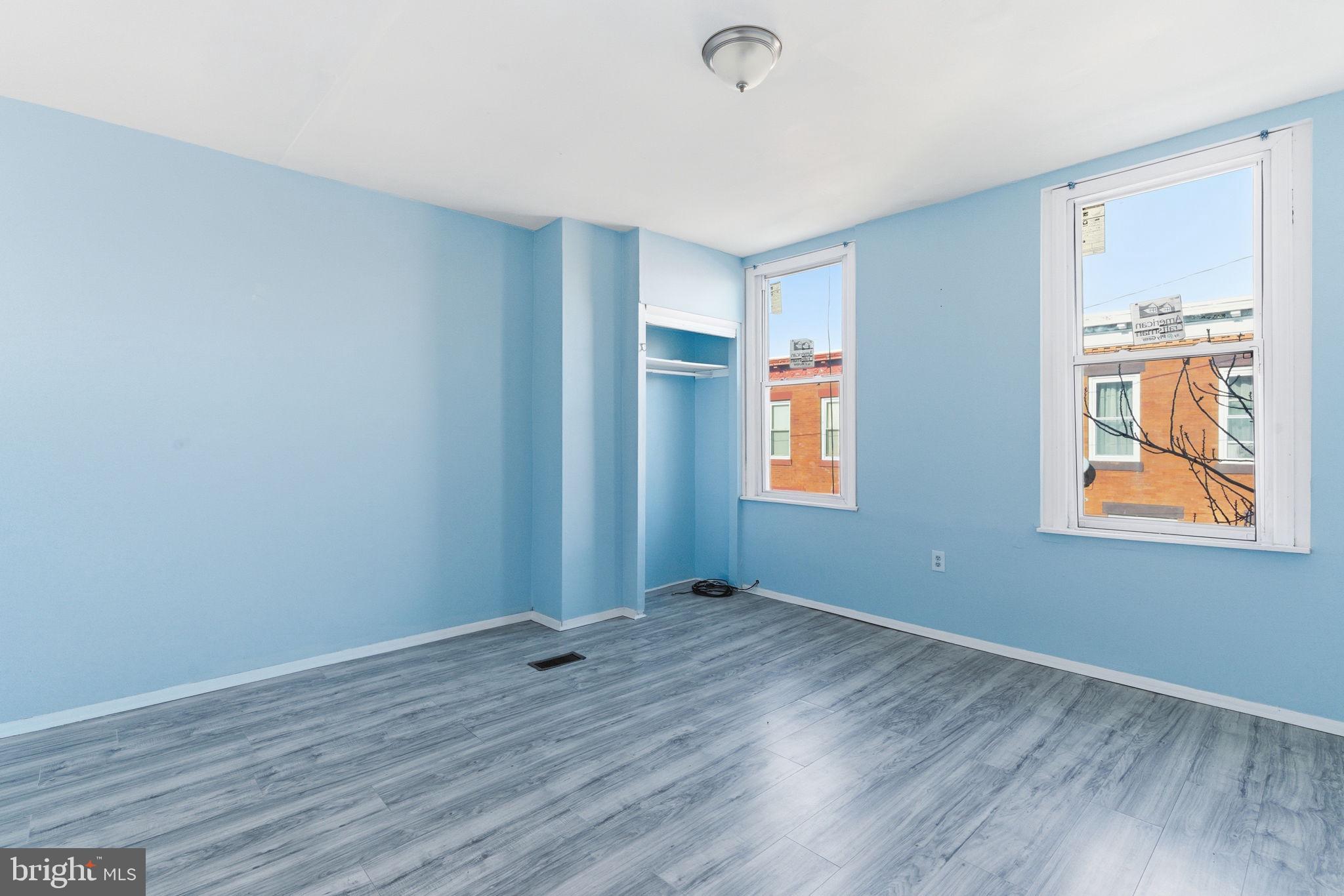 STRAWBERRY MANSION - Residential