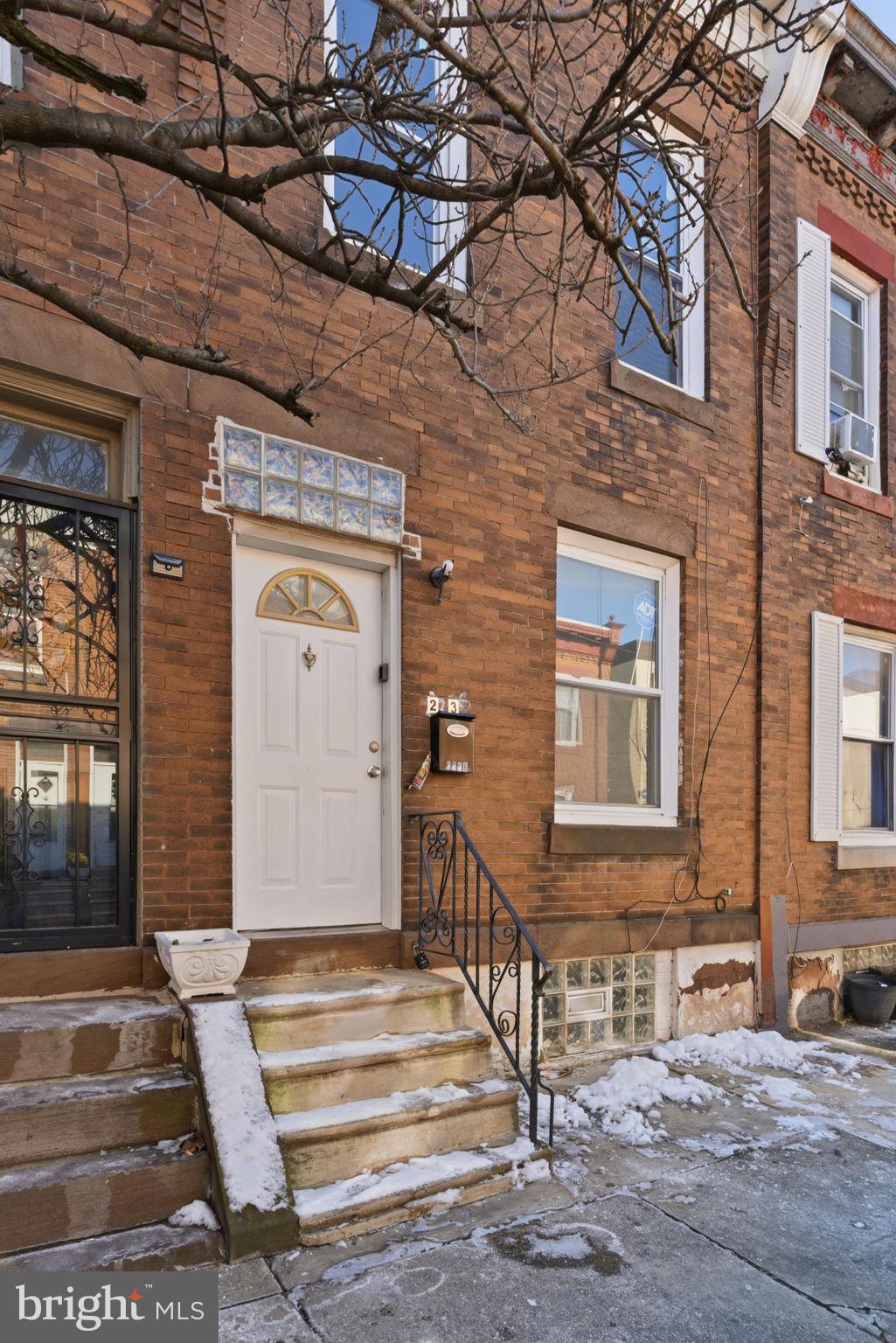 STRAWBERRY MANSION - Residential