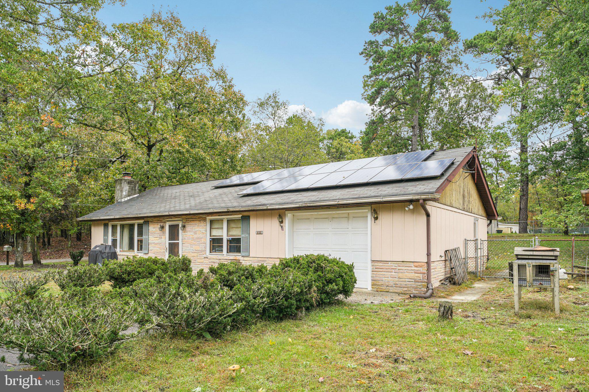 4101 N LAKESHORE DRIVE