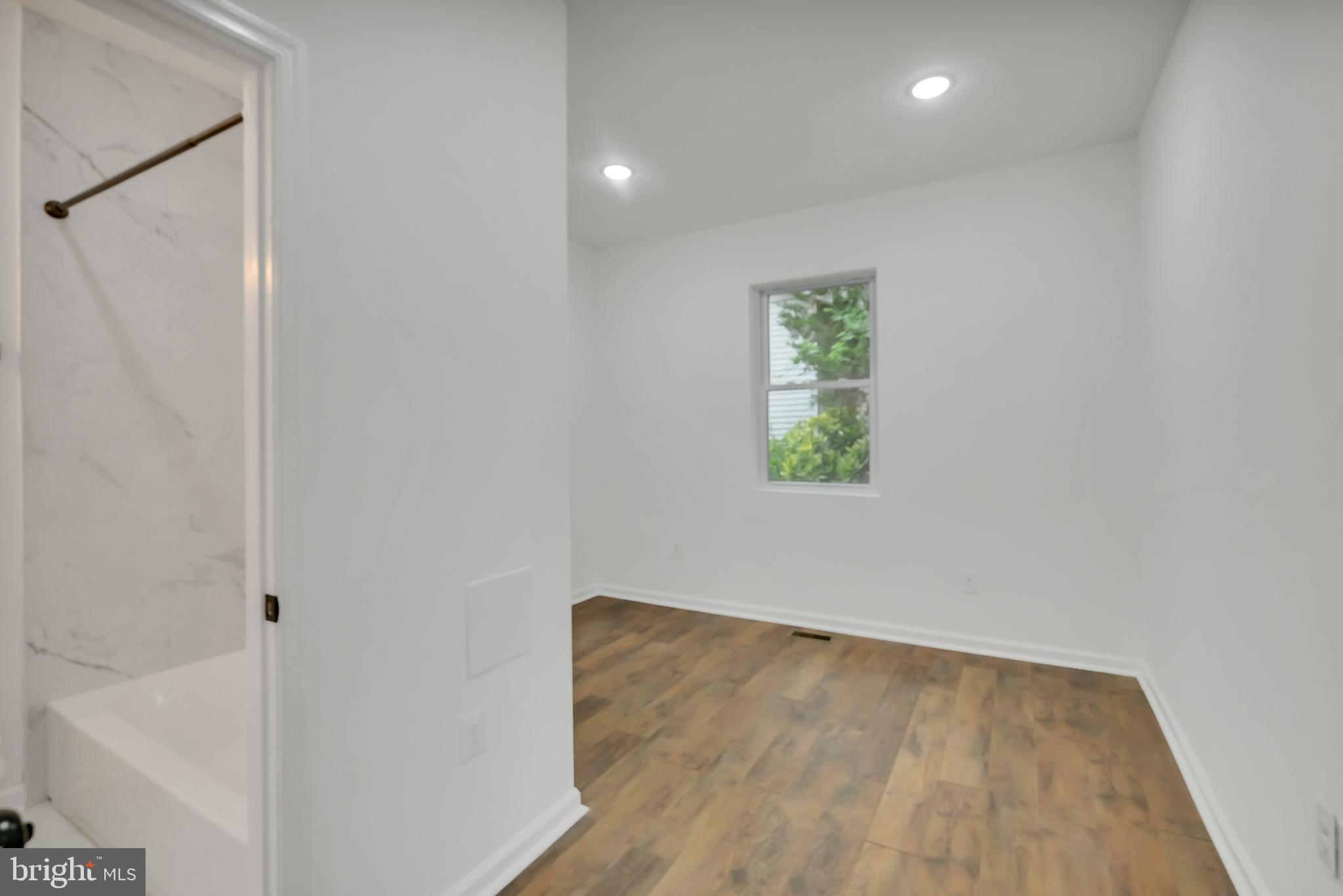 MT RAINIER - Residential