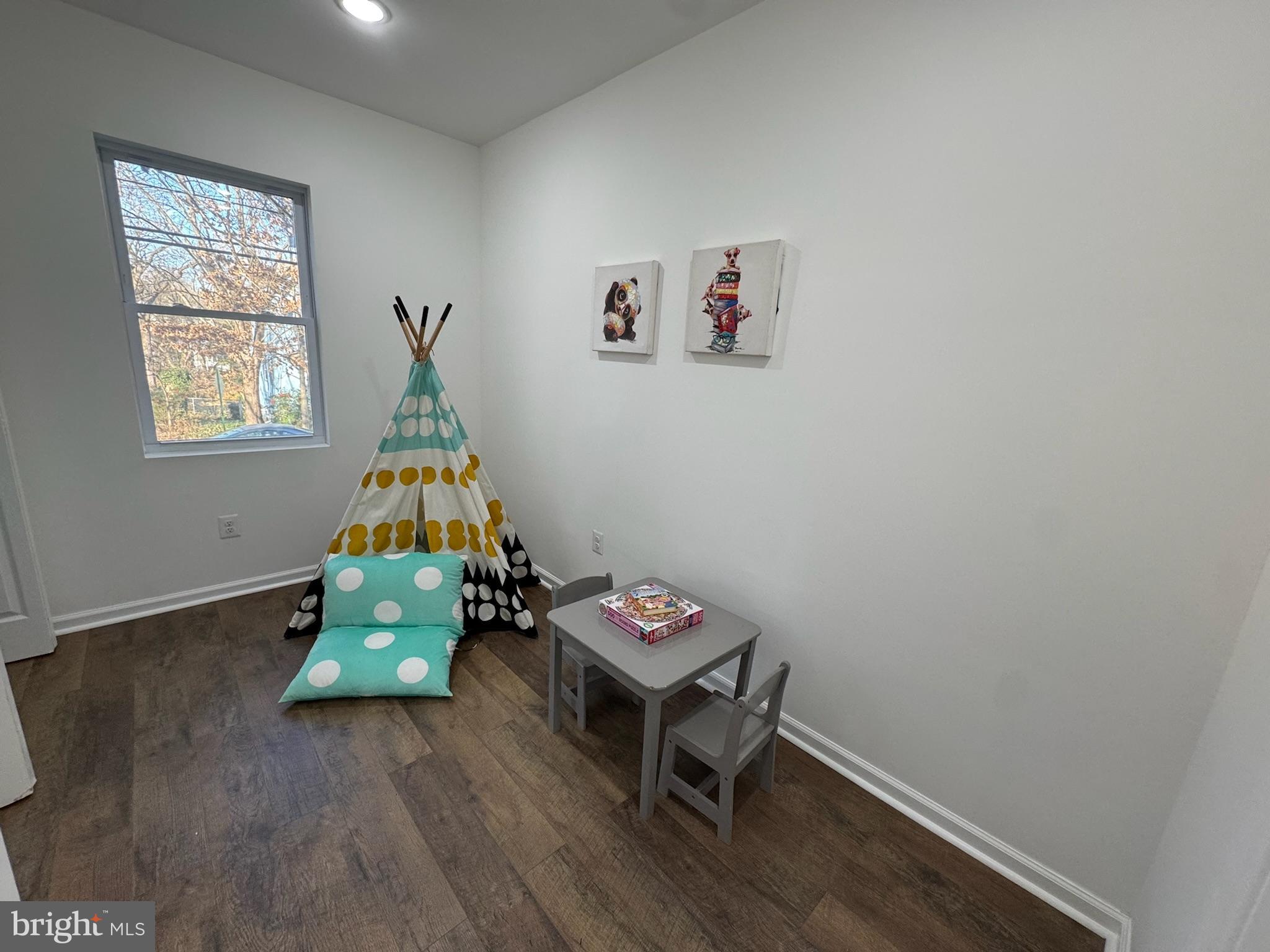 MT RAINIER - Residential