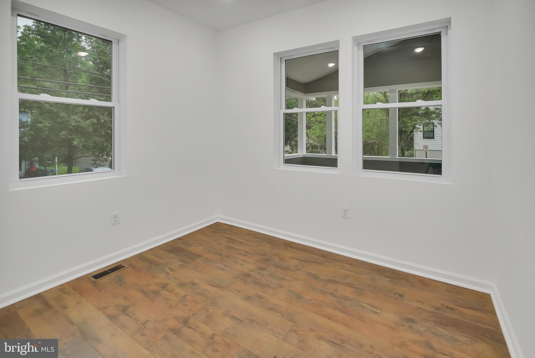 MT RAINIER - Residential