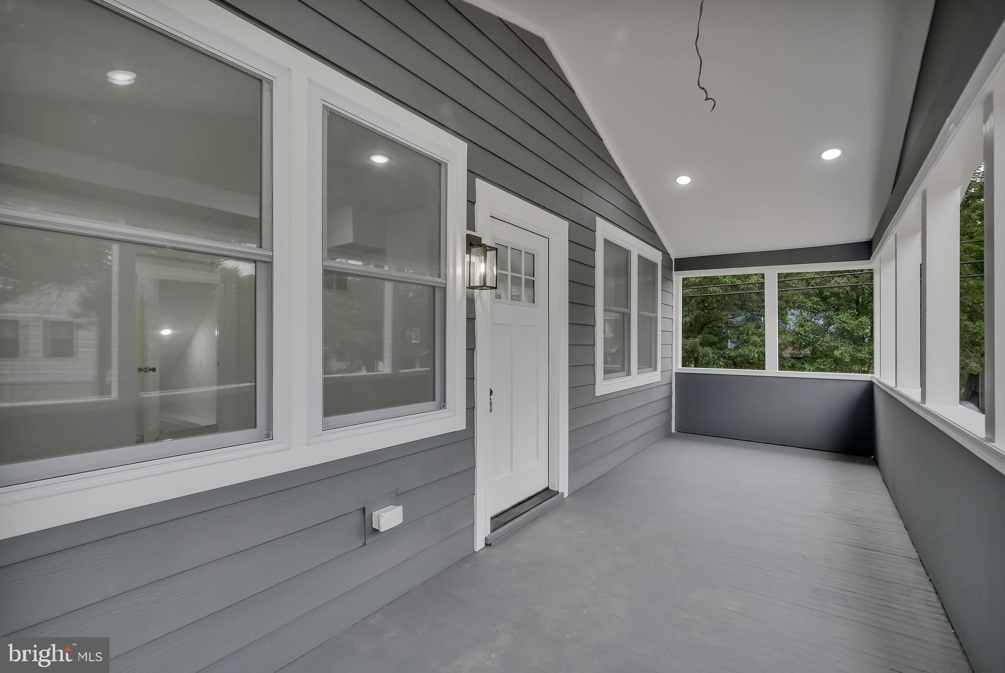 MT RAINIER - Residential