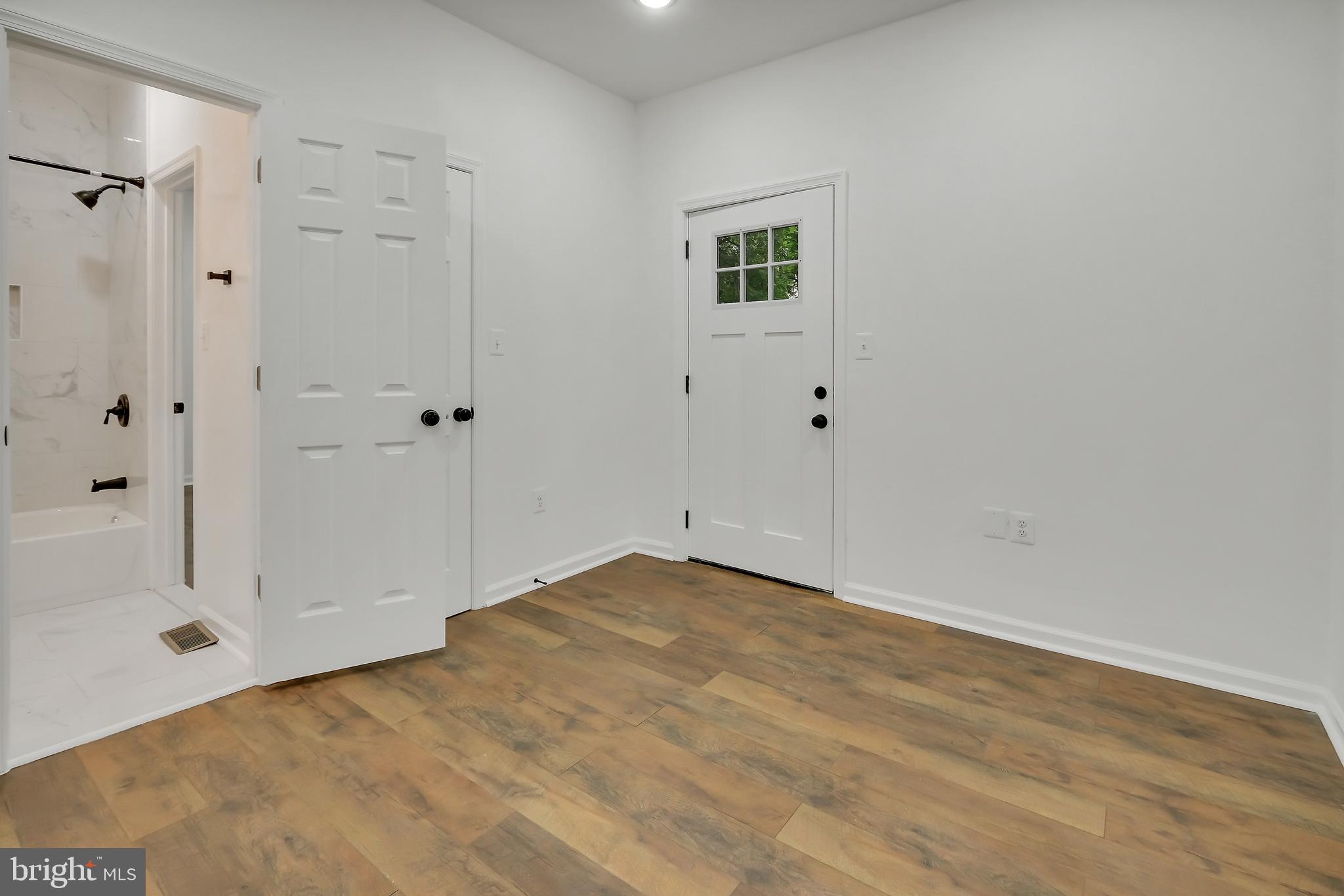 MT RAINIER - Residential