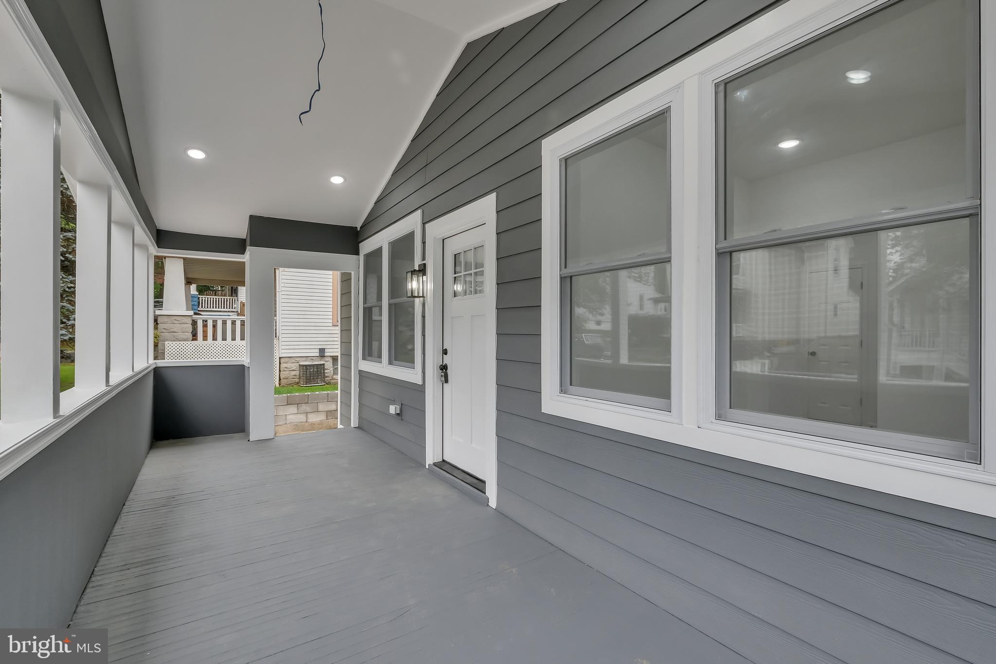 MT RAINIER - Residential