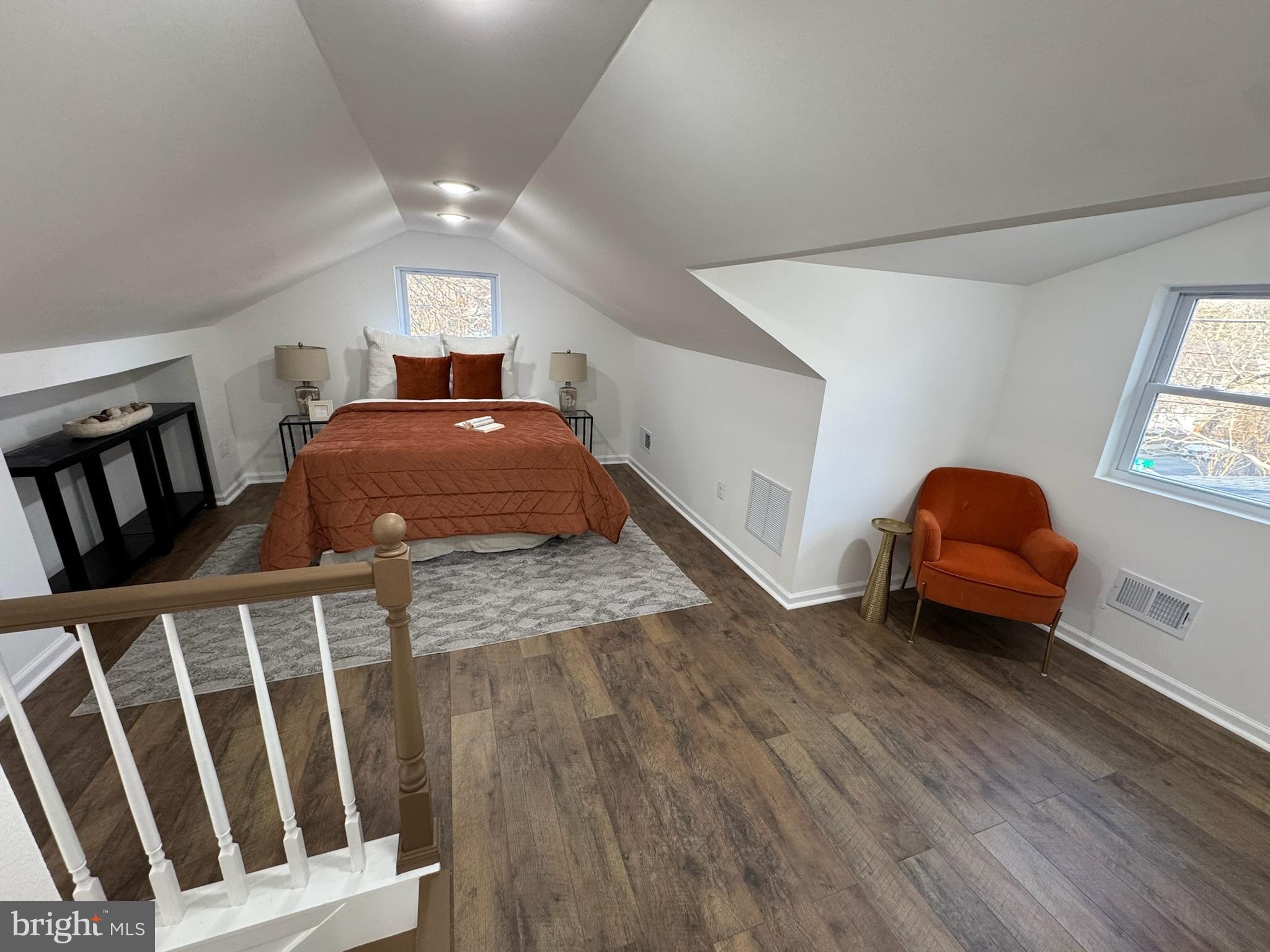 MT RAINIER - Residential