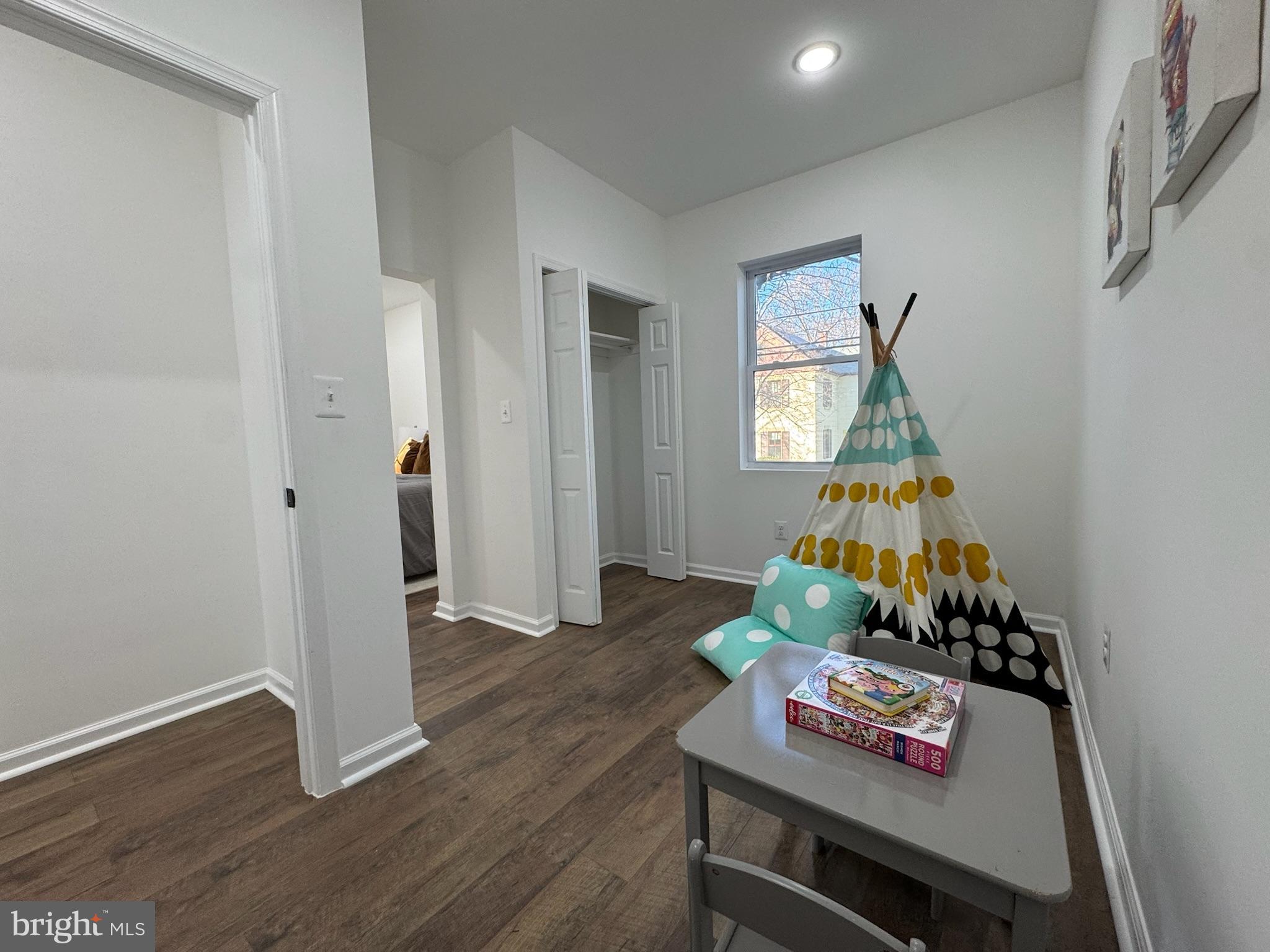 MT RAINIER - Residential