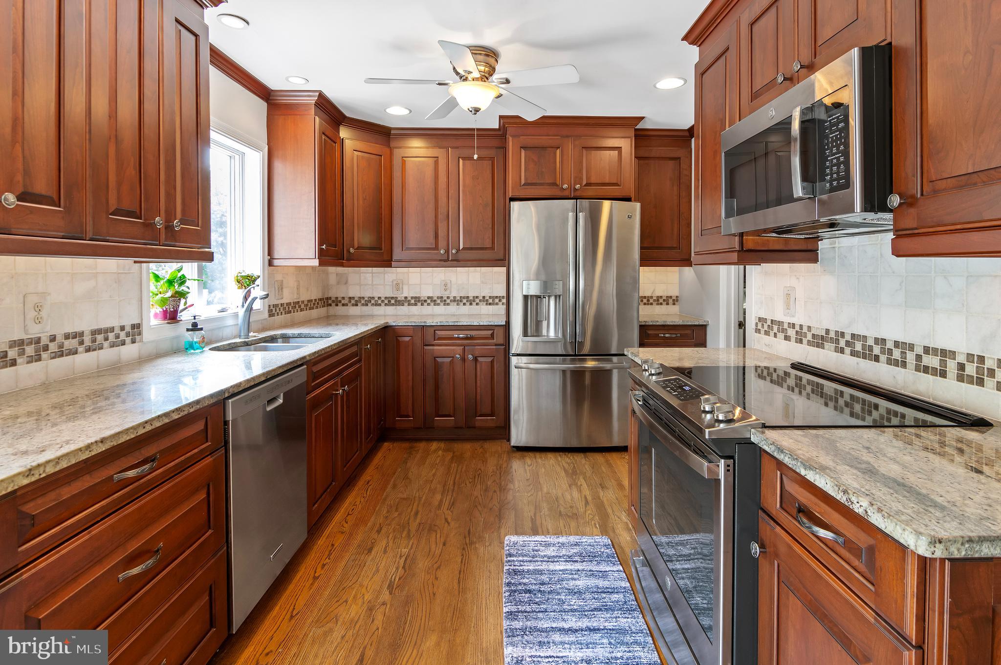 ADVOCATE HILL FARMS - Residential