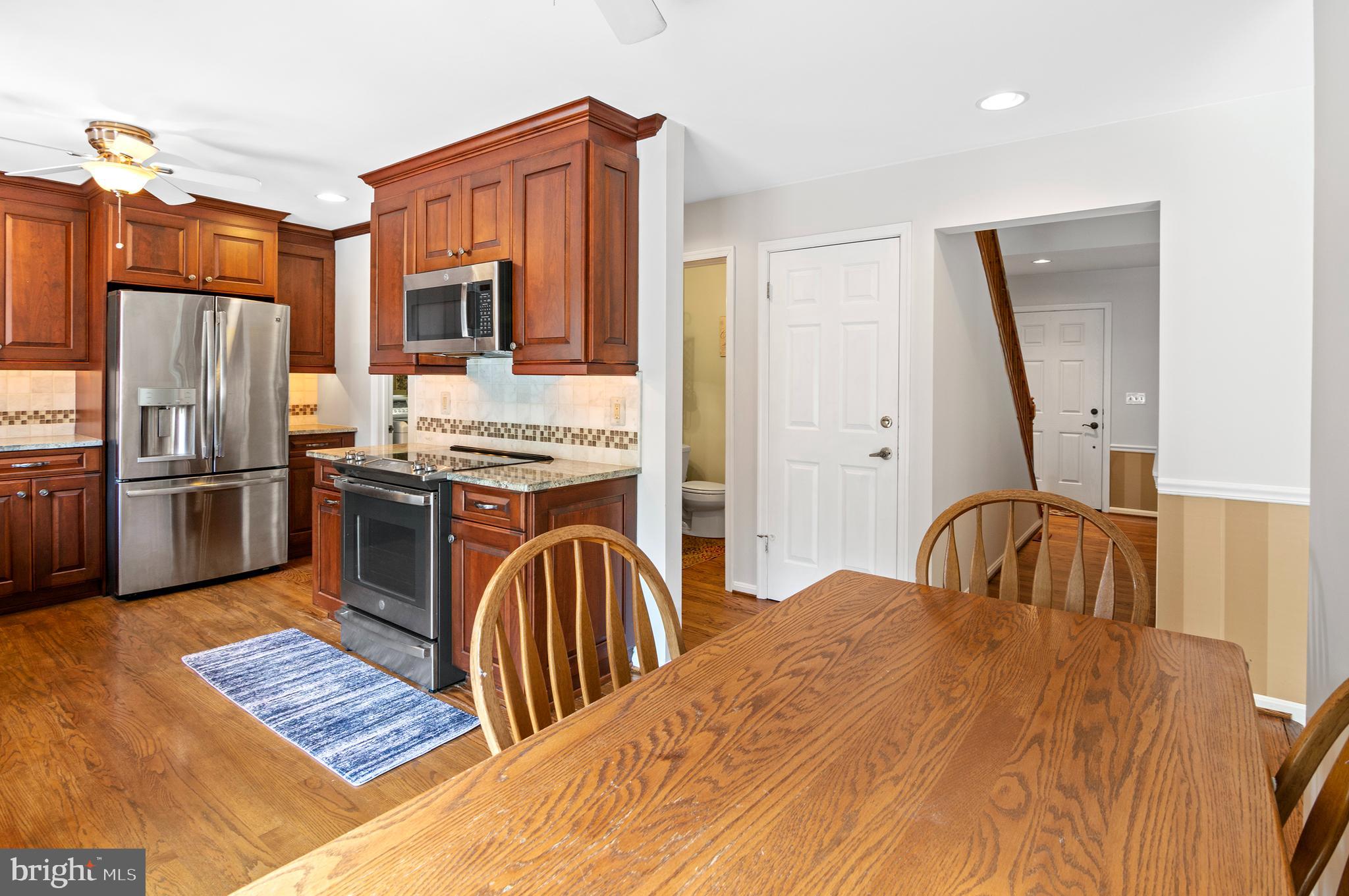 ADVOCATE HILL FARMS - Residential