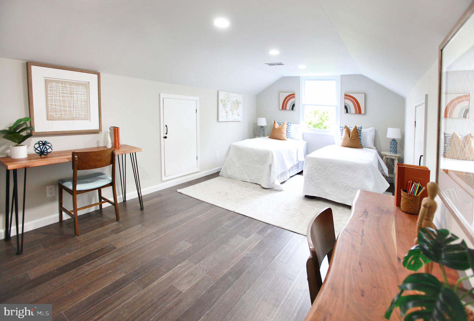 NORRITON EAST - Residential