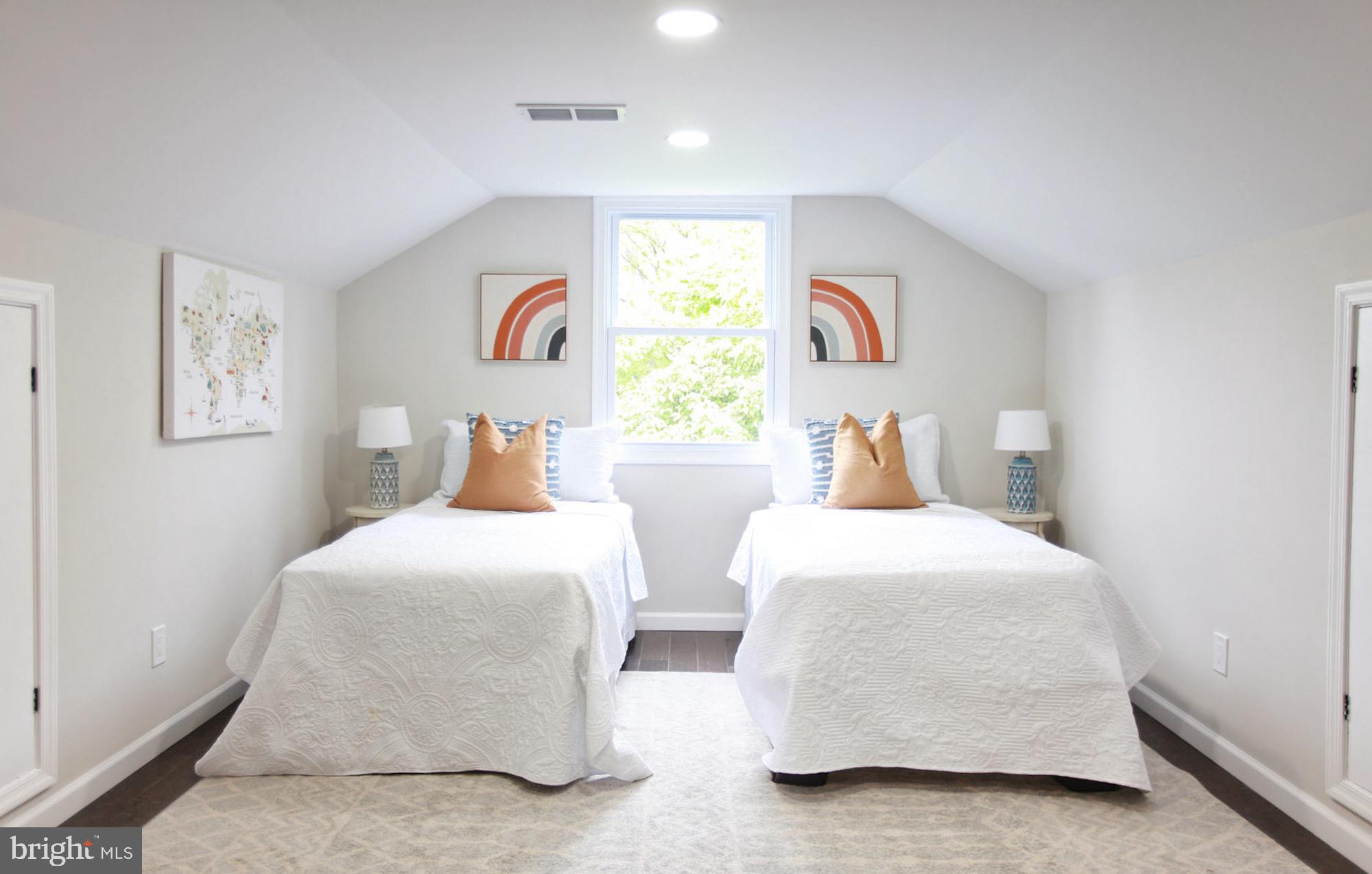 NORRITON EAST - Residential