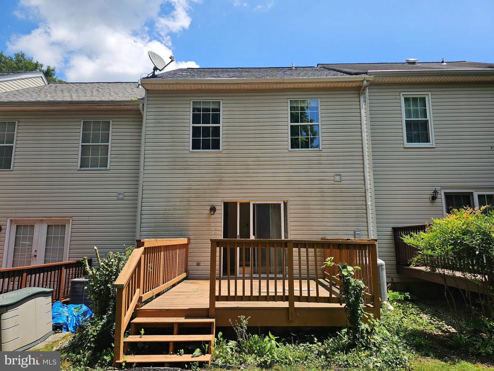 40 WHITE PINE COURT