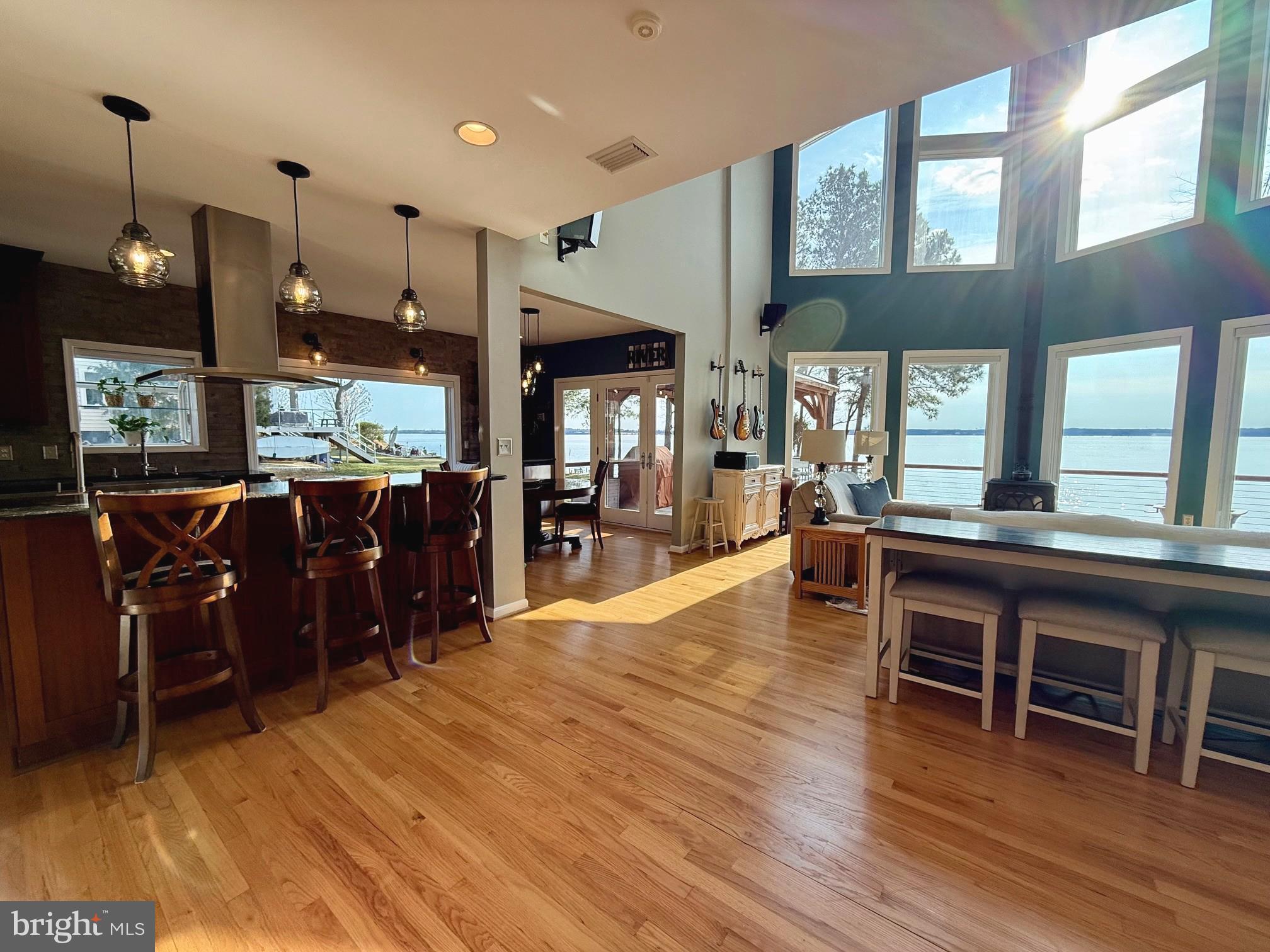 DRUM POINT - Residential