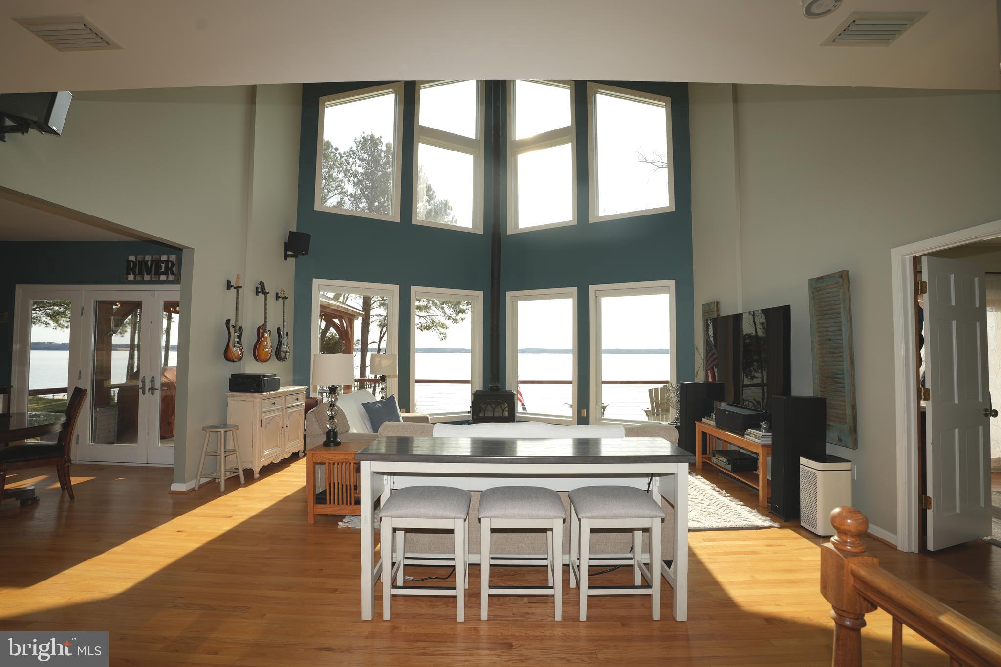 DRUM POINT - Residential