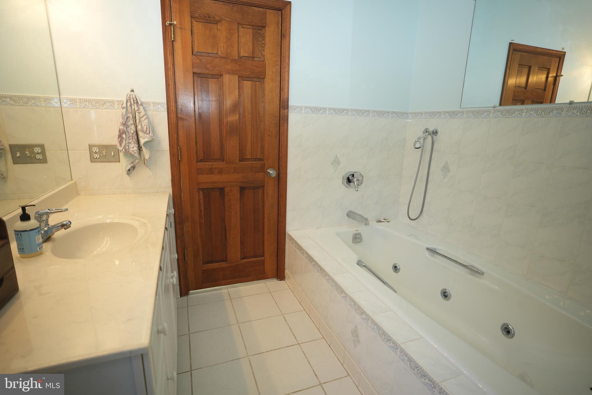 DRUM POINT - Residential