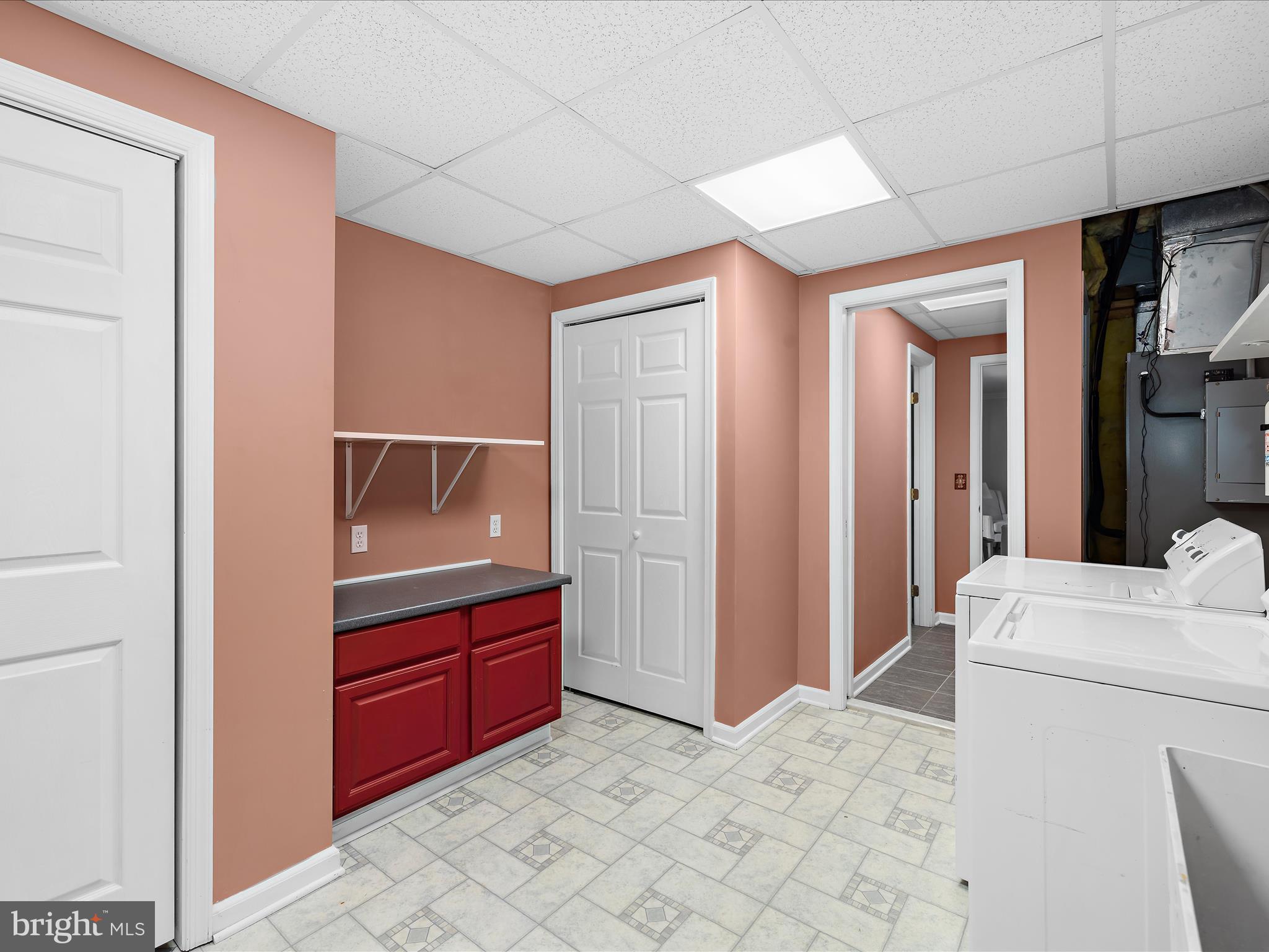 GALLATIN WOODS - Residential