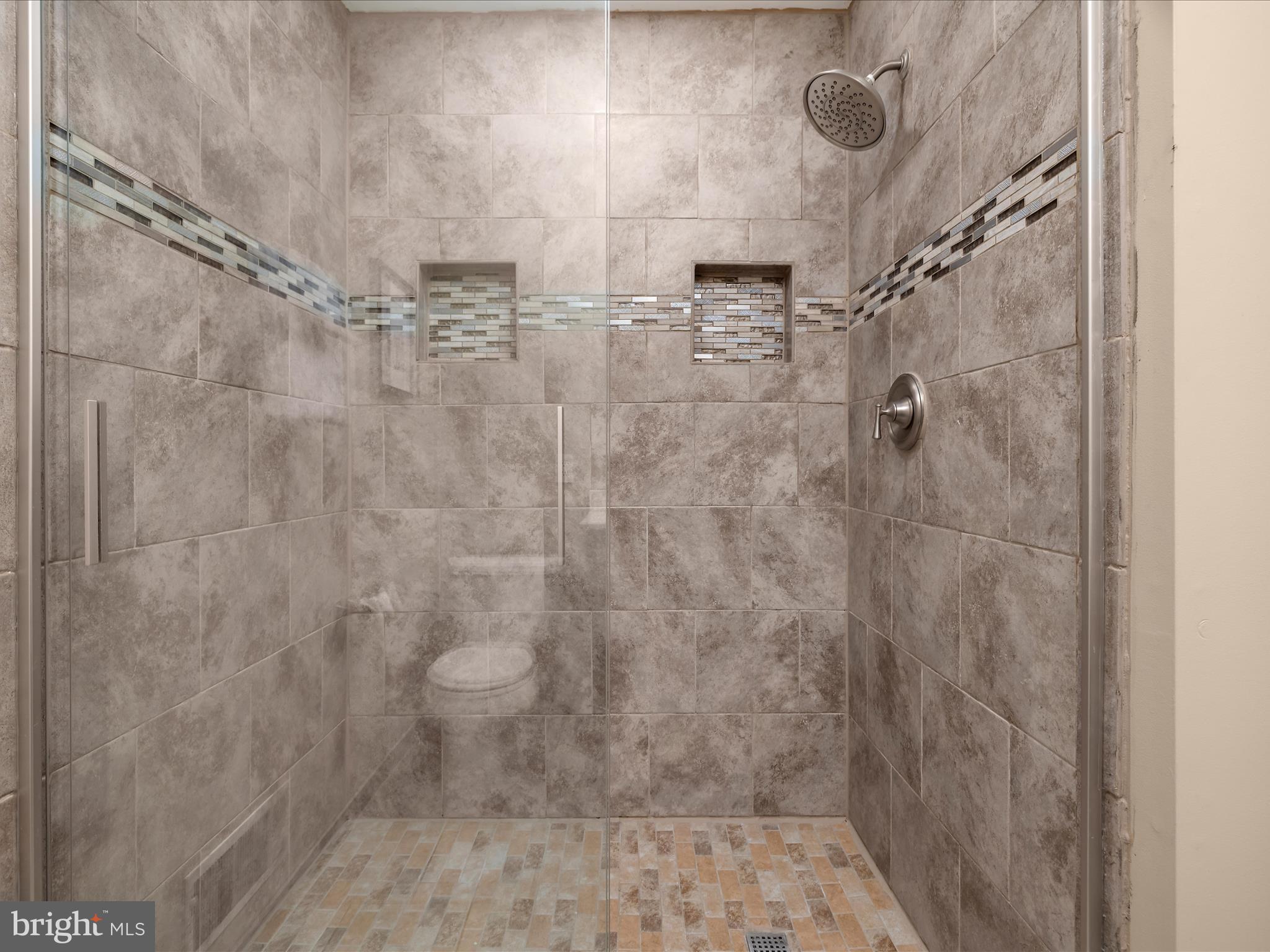 GALLATIN WOODS - Residential