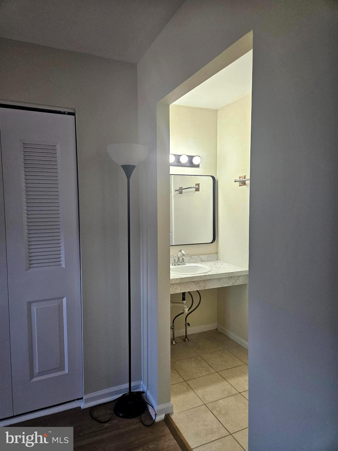 COPPER MILL STA - Residential Lease