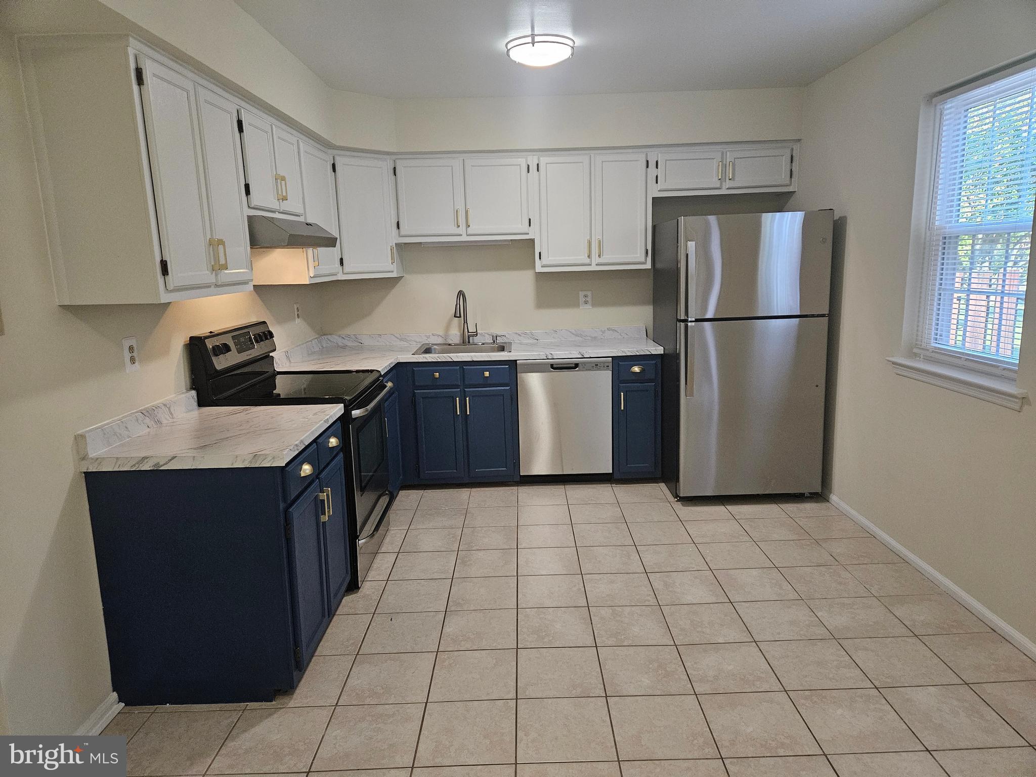 COPPER MILL STA - Residential Lease