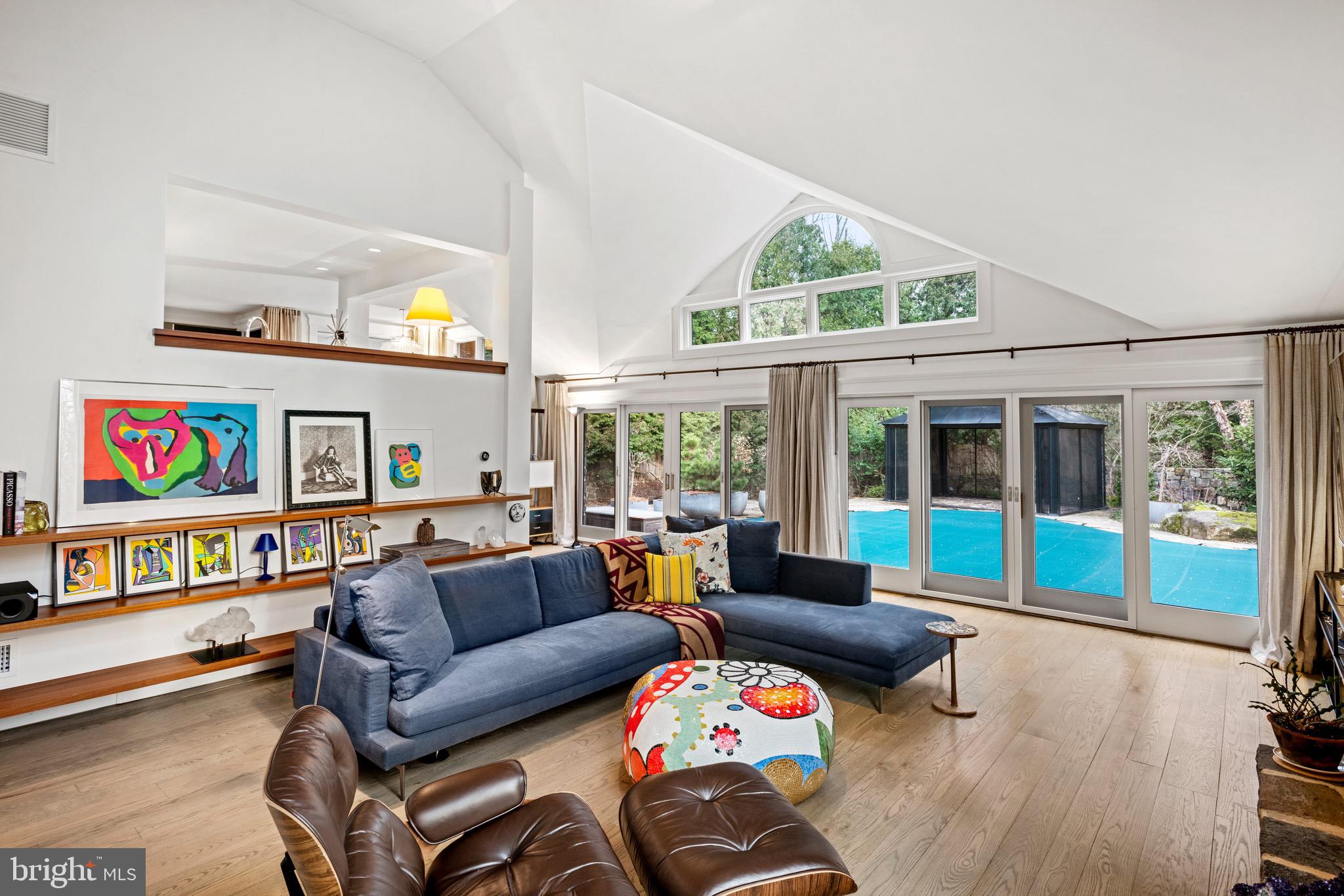 RADNOR HUNT - Residential