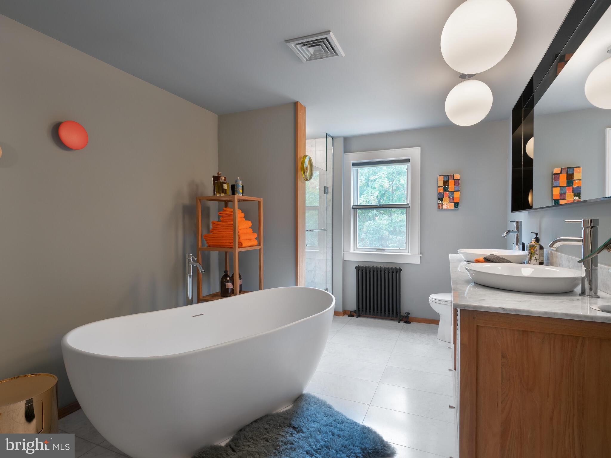 RADNOR HUNT - Residential