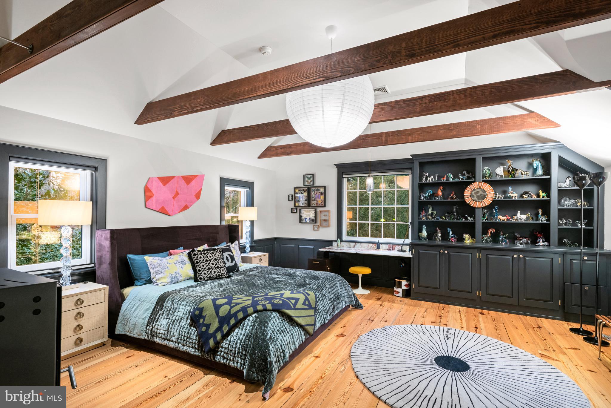 RADNOR HUNT - Residential