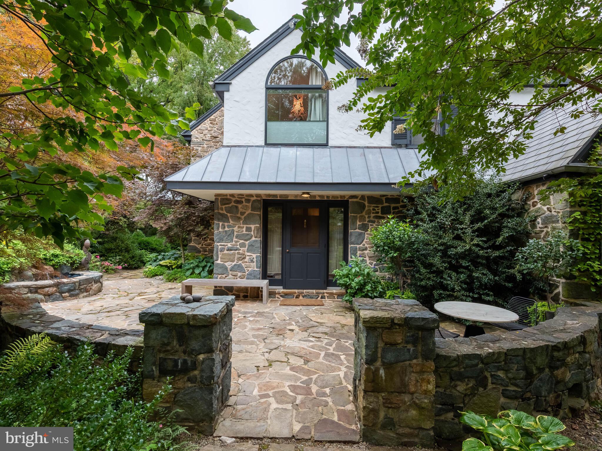 RADNOR HUNT - Residential