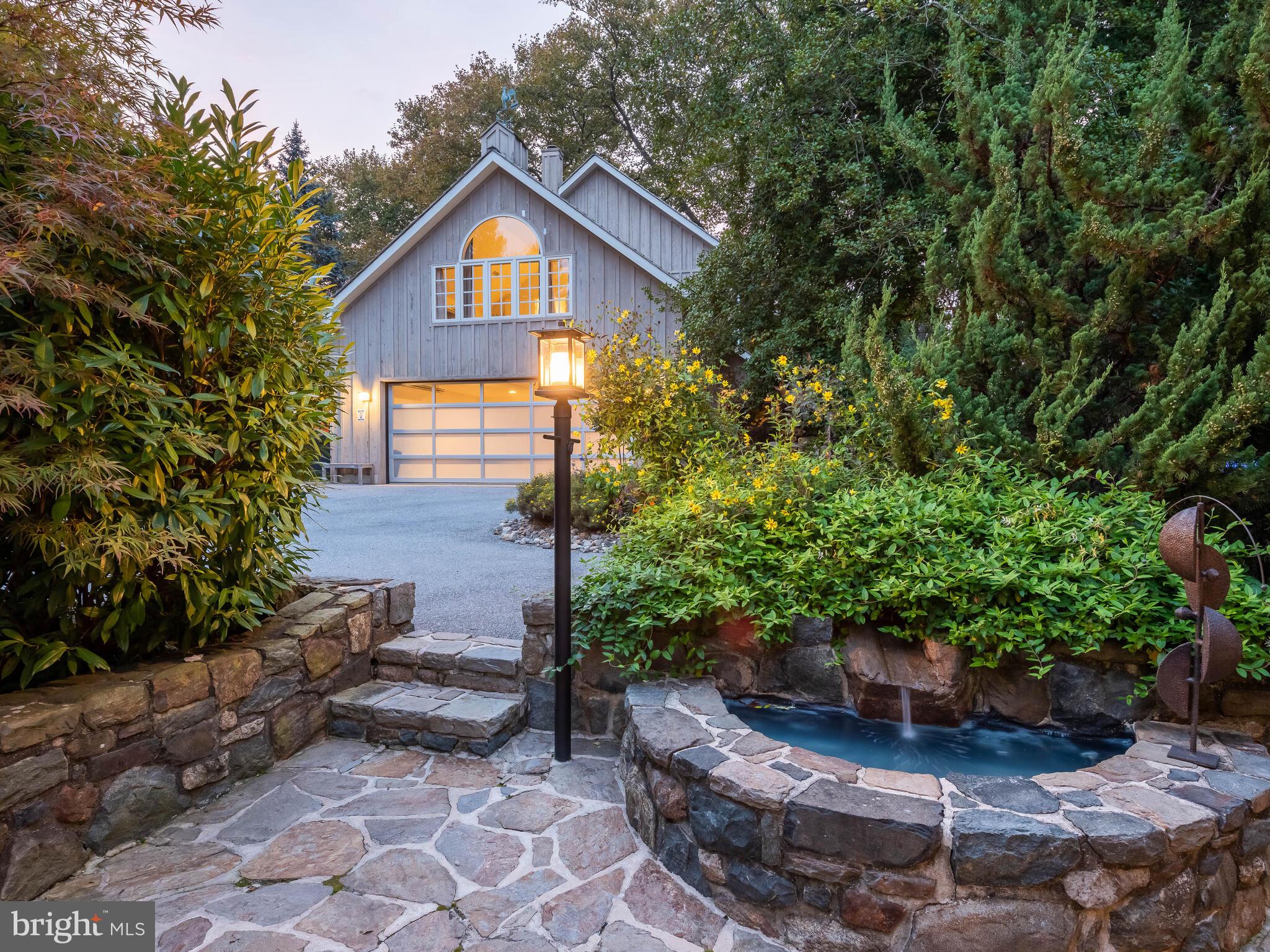 RADNOR HUNT - Residential