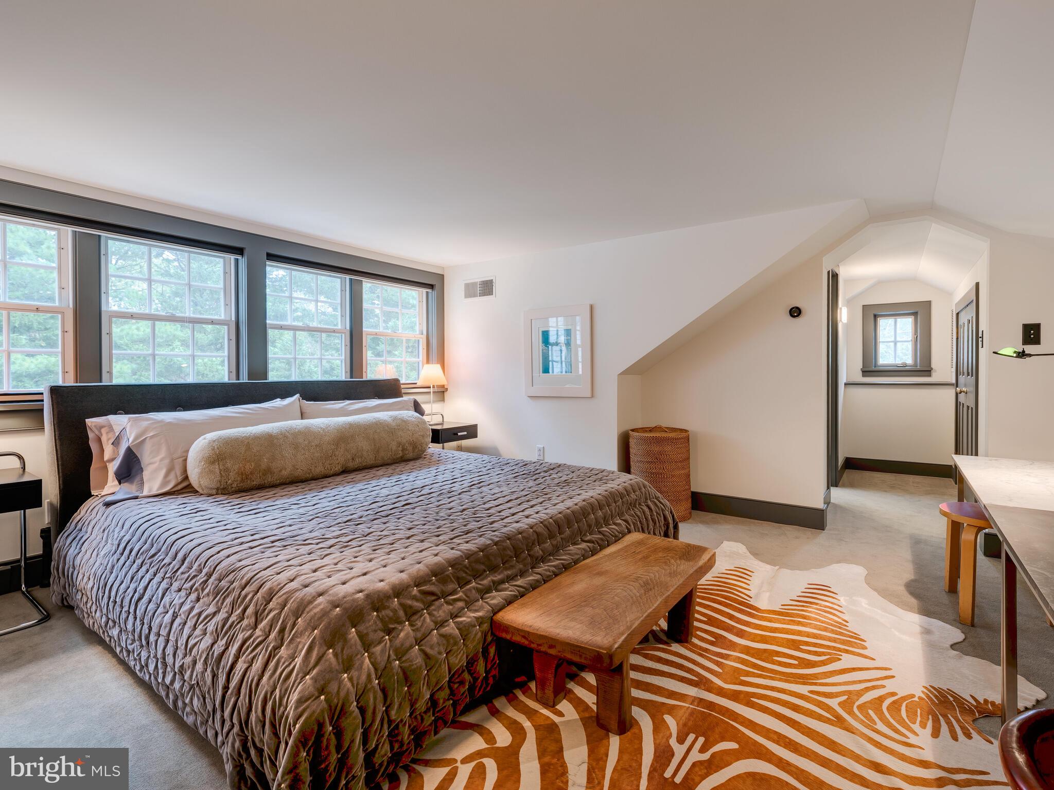 RADNOR HUNT - Residential