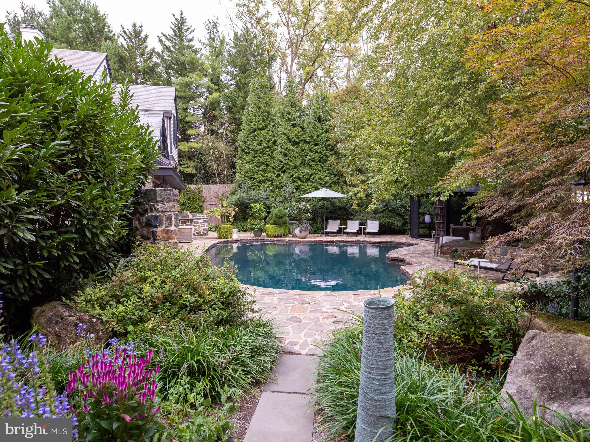 RADNOR HUNT - Residential