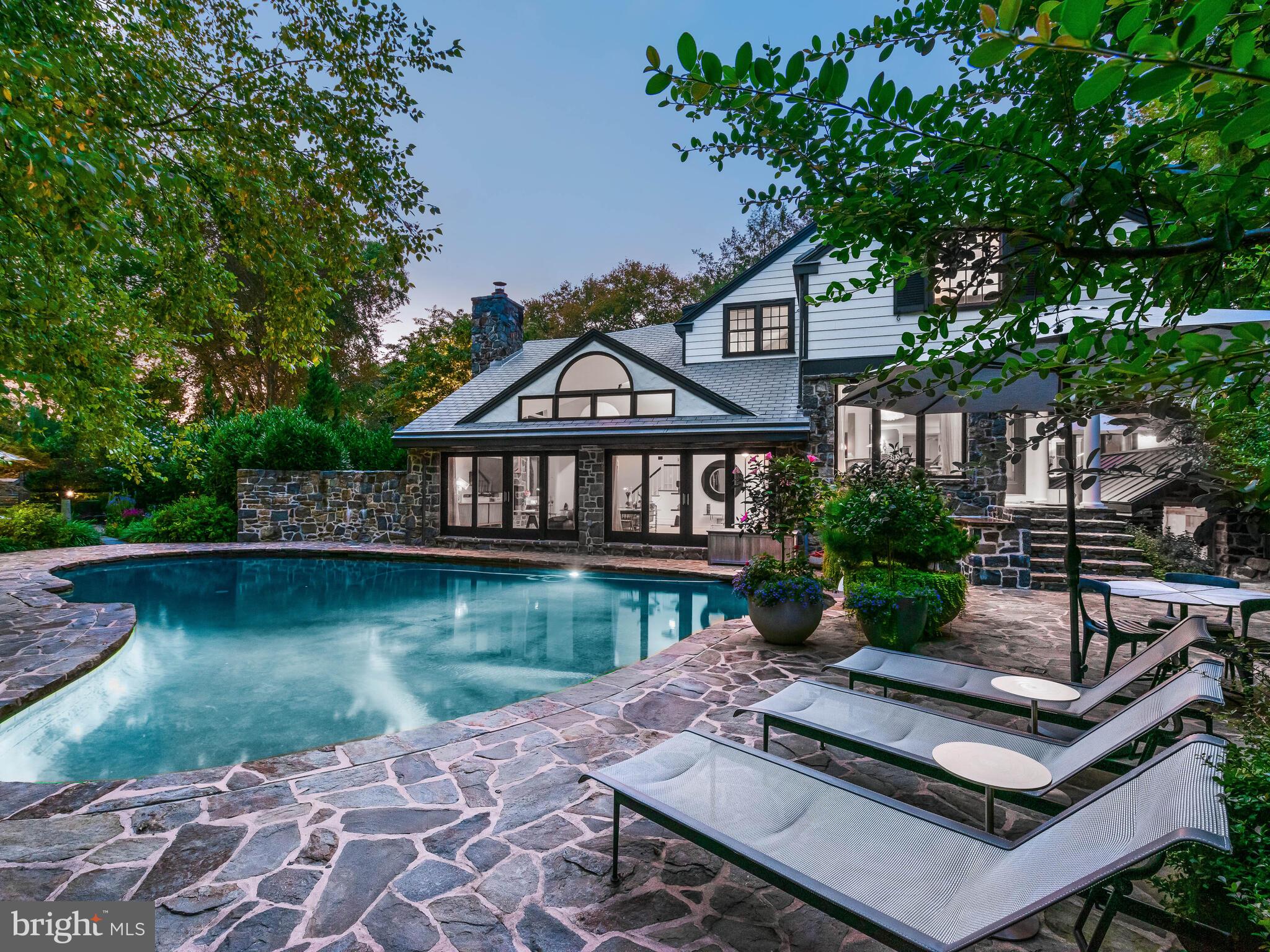 RADNOR HUNT - Residential