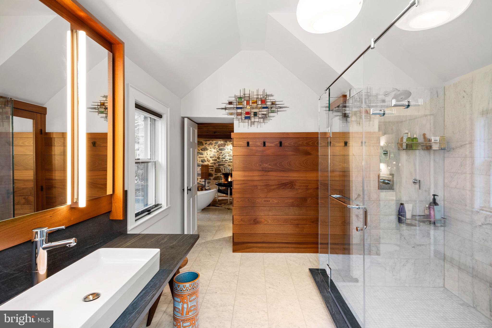 RADNOR HUNT - Residential