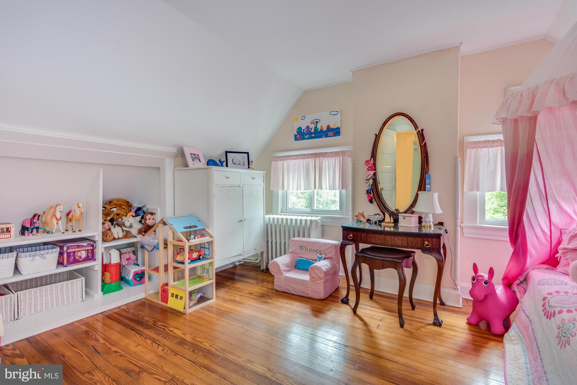 WARDOUR - Residential