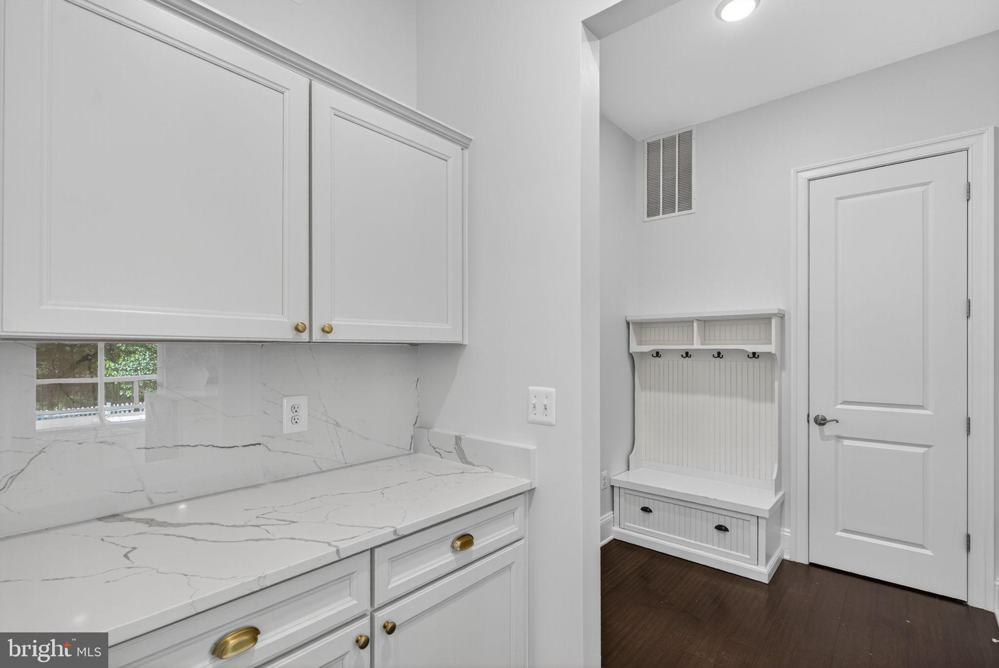 MCINTOSH - Residential