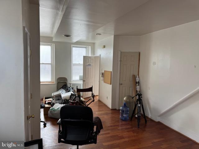 POINT BREEZE - Residential Income