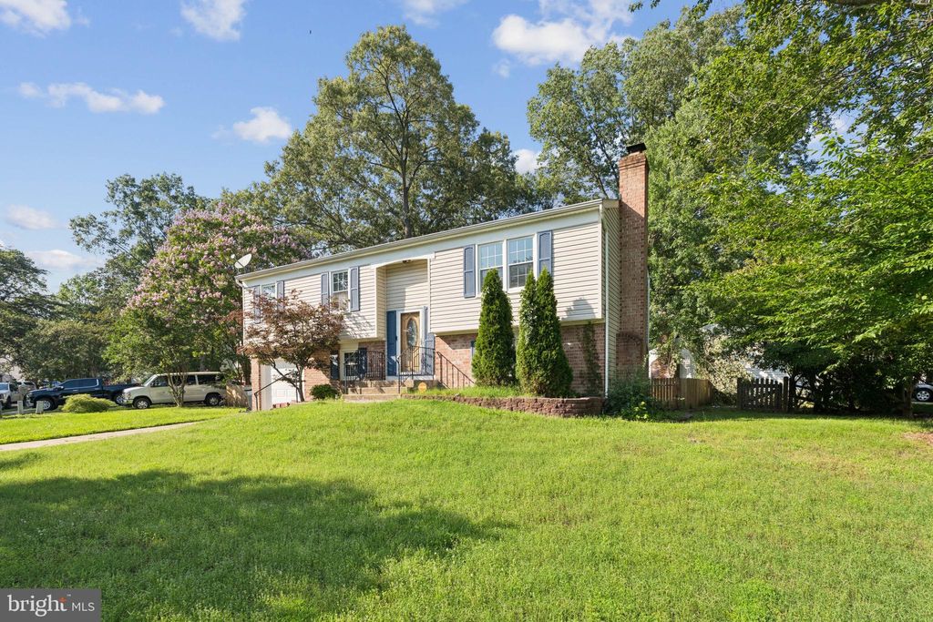 Photo of 4471 Quinn Court, WALDORF, MD 20602 (MLS # MDCH2048548)