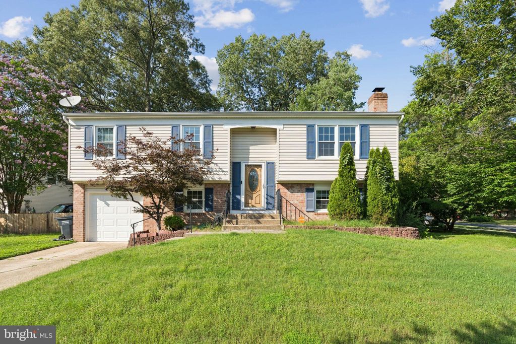 Photo of 4471 Quinn Court, WALDORF, MD 20602 (MLS # MDCH2048548)