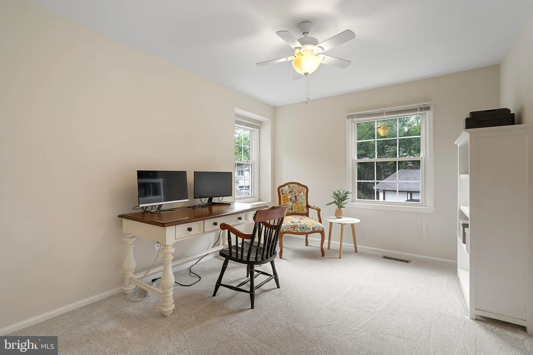 Burke, Virginia 22015, United States, 4 Bedrooms Bedrooms, ,3 BathroomsBathrooms,Residential,Contingent,130459