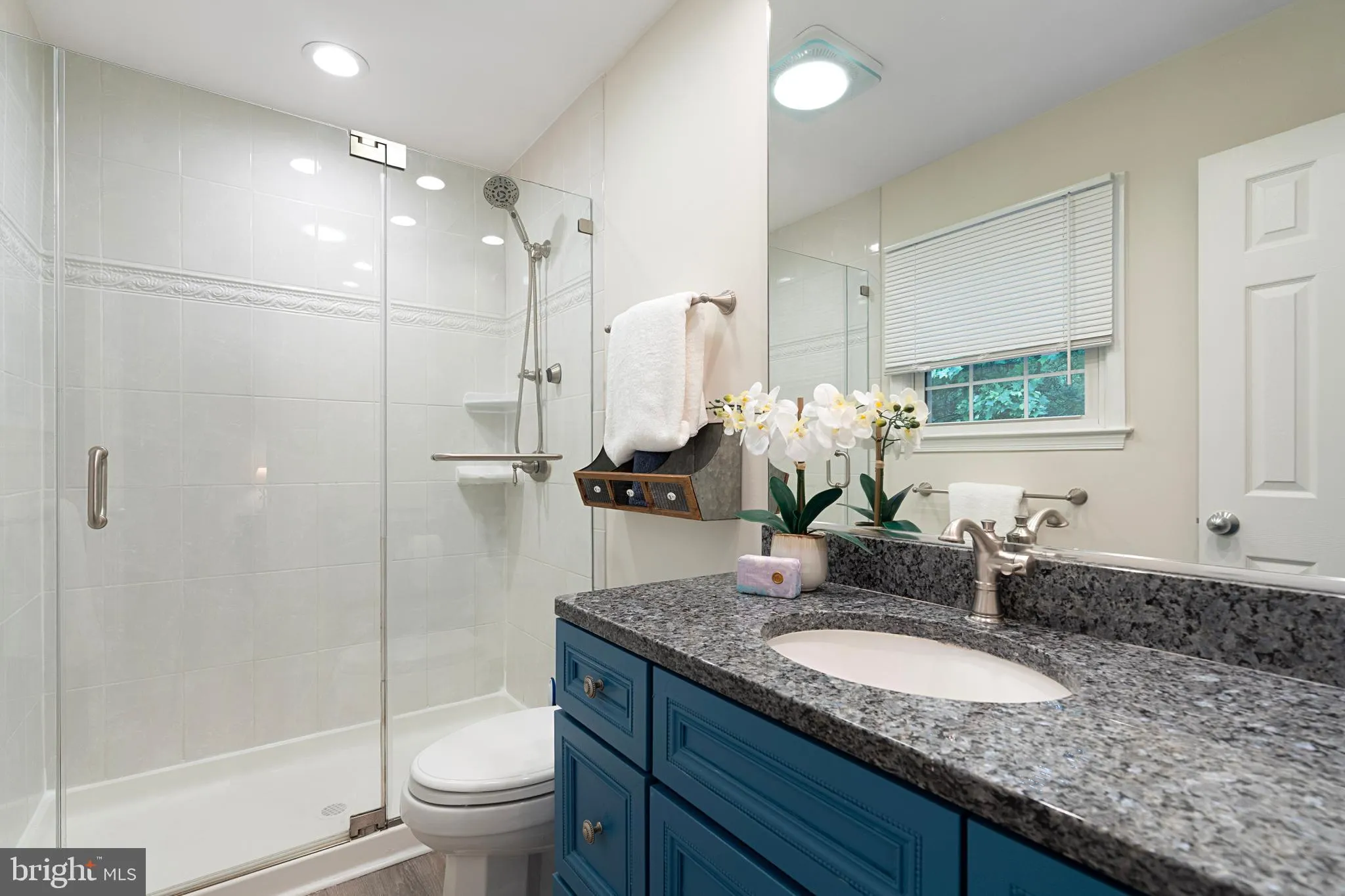 Burke, Virginia 22015, United States, 4 Bedrooms Bedrooms, ,3 BathroomsBathrooms,Residential,Contingent,130459