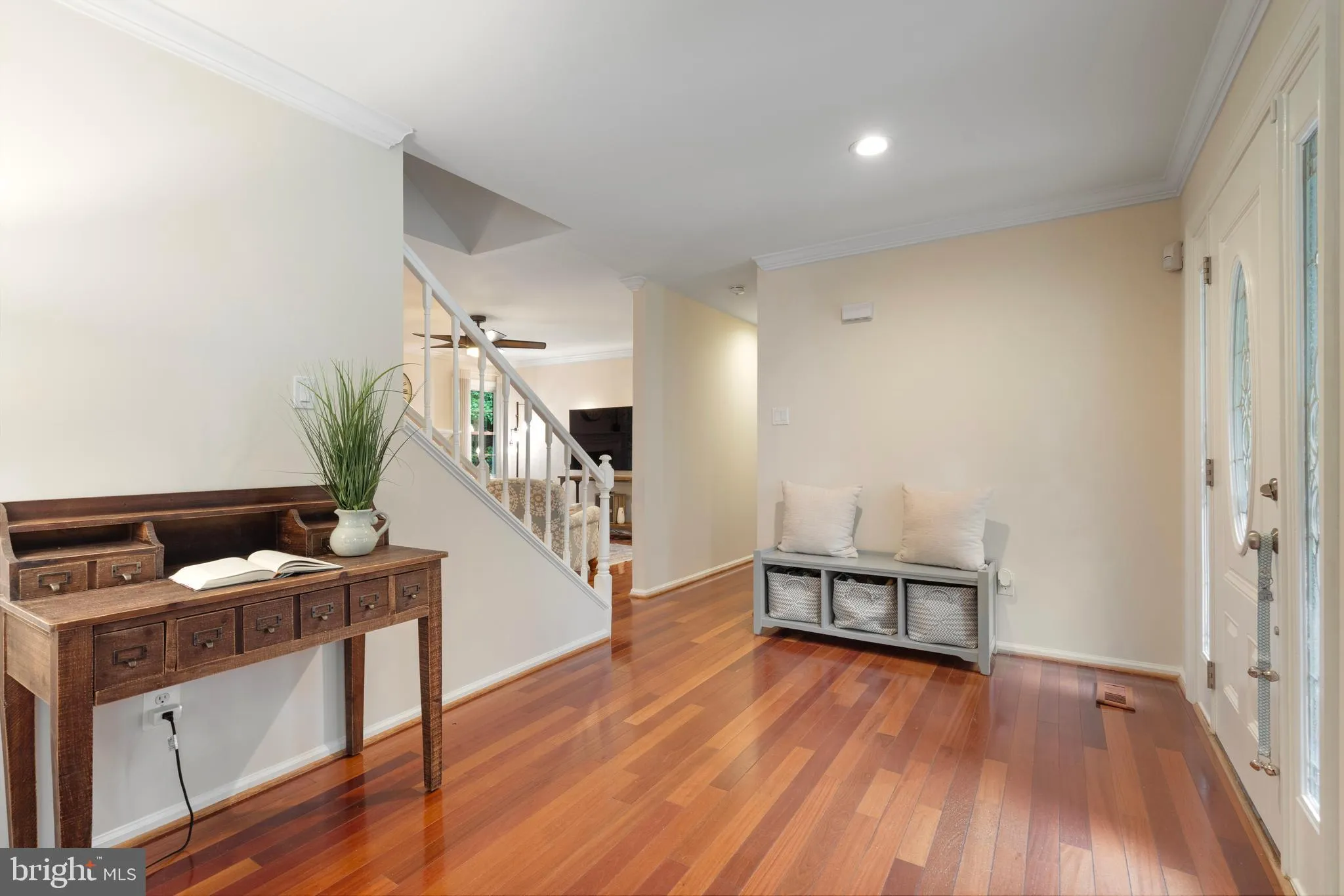 Burke, Virginia 22015, United States, 4 Bedrooms Bedrooms, ,3 BathroomsBathrooms,Residential,Contingent,130459