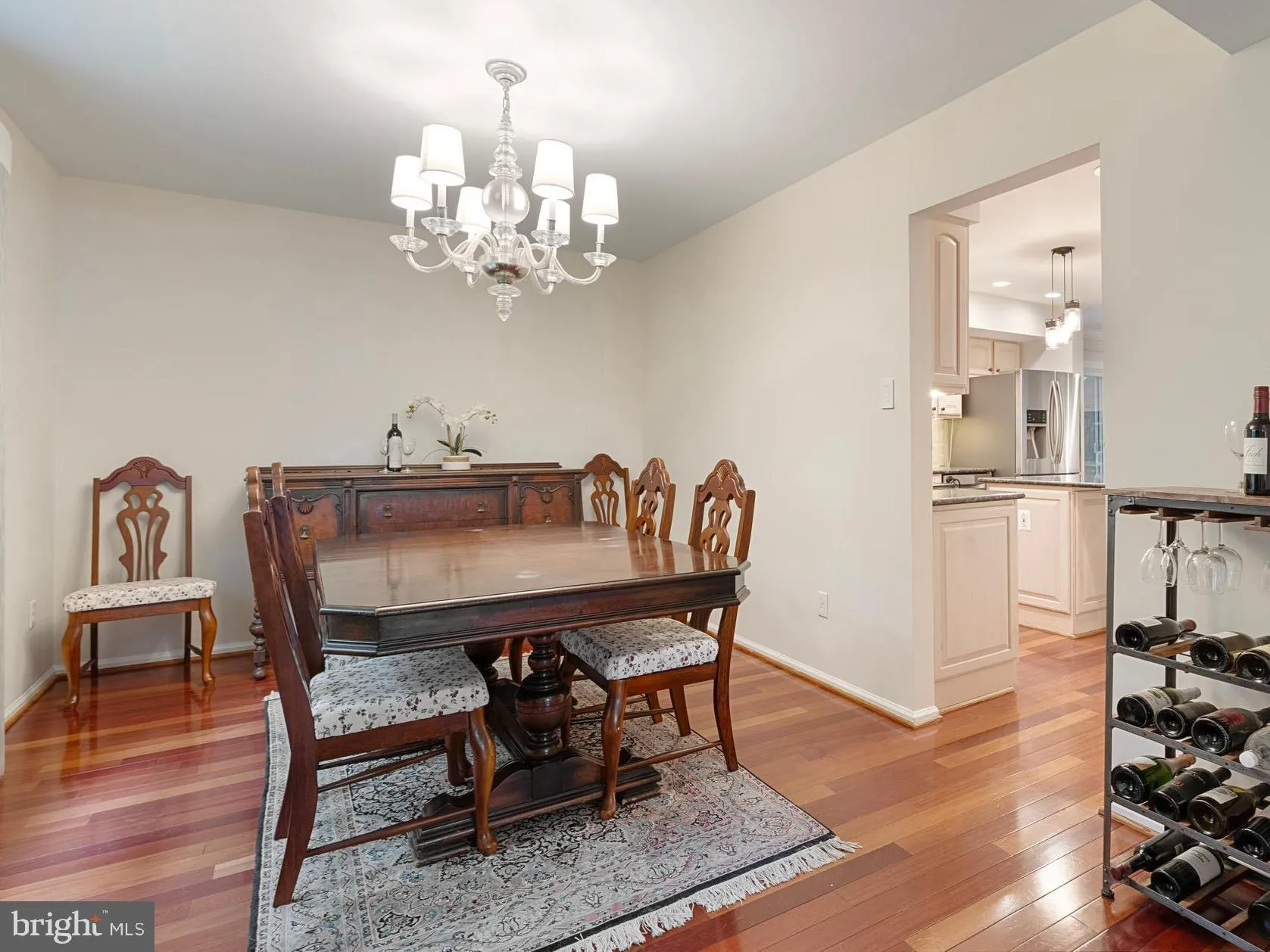 Burke, Virginia 22015, United States, 4 Bedrooms Bedrooms, ,3 BathroomsBathrooms,Residential,Contingent,130459