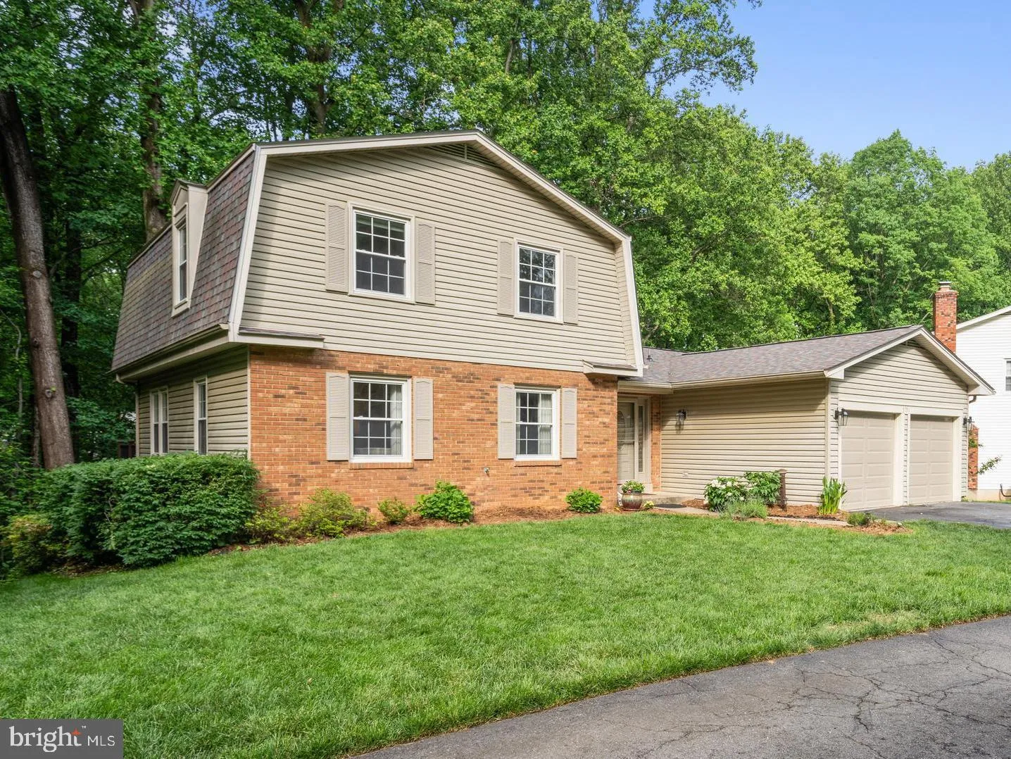 Burke, Virginia 22015, United States, 4 Bedrooms Bedrooms, ,3 BathroomsBathrooms,Residential,Contingent,130459